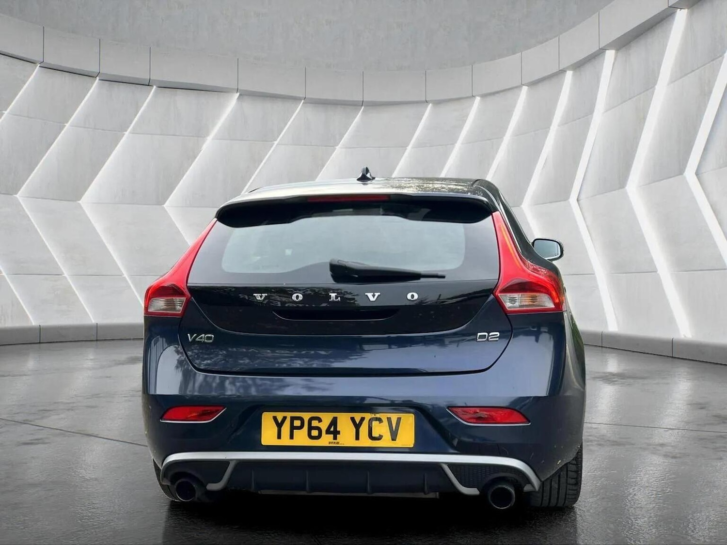 Used Volvo V40 2014 for sale - 76566633: Photo 7
