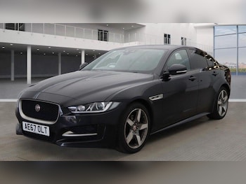 Used Jaguar XE 2017 for sale - 75632913: Photo