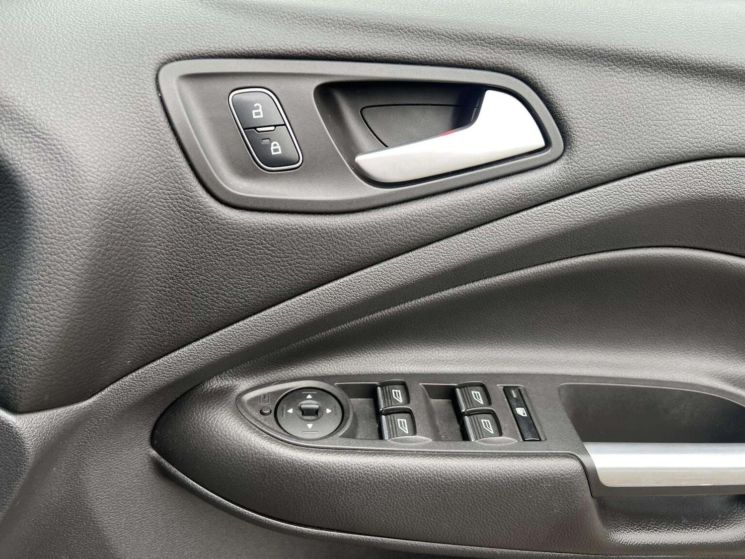 Used Ford Kuga 2019 for sale - 76566647: Photo 37