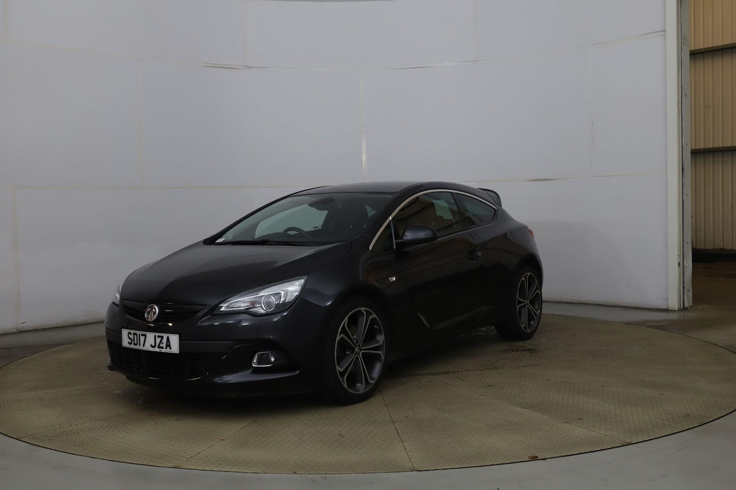 Used Vauxhall Astra GTC 2017 for sale - 76644806: Photo 1