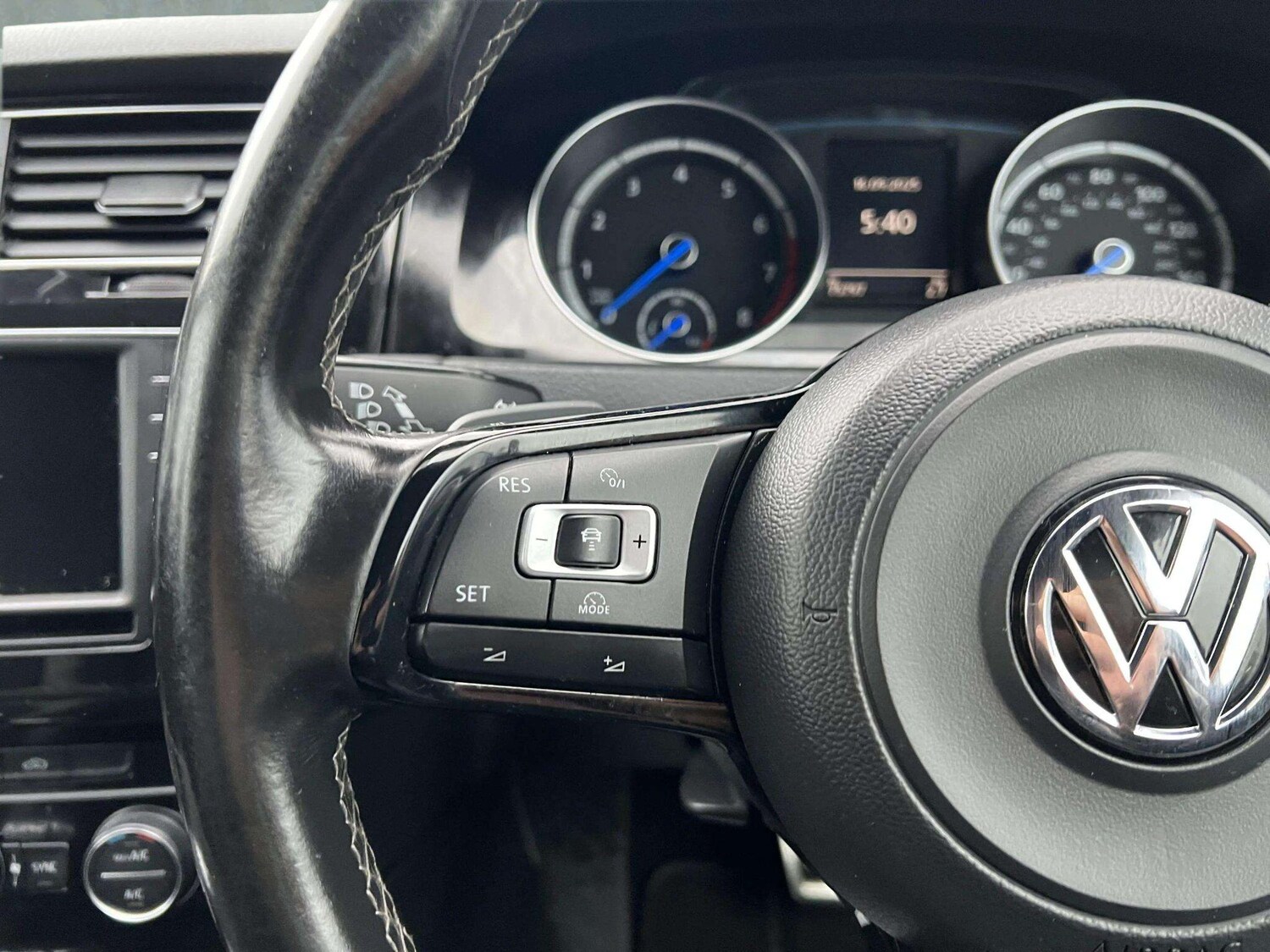 Used Volkswagen Golf 2016 for sale - 76598480: Photo 30