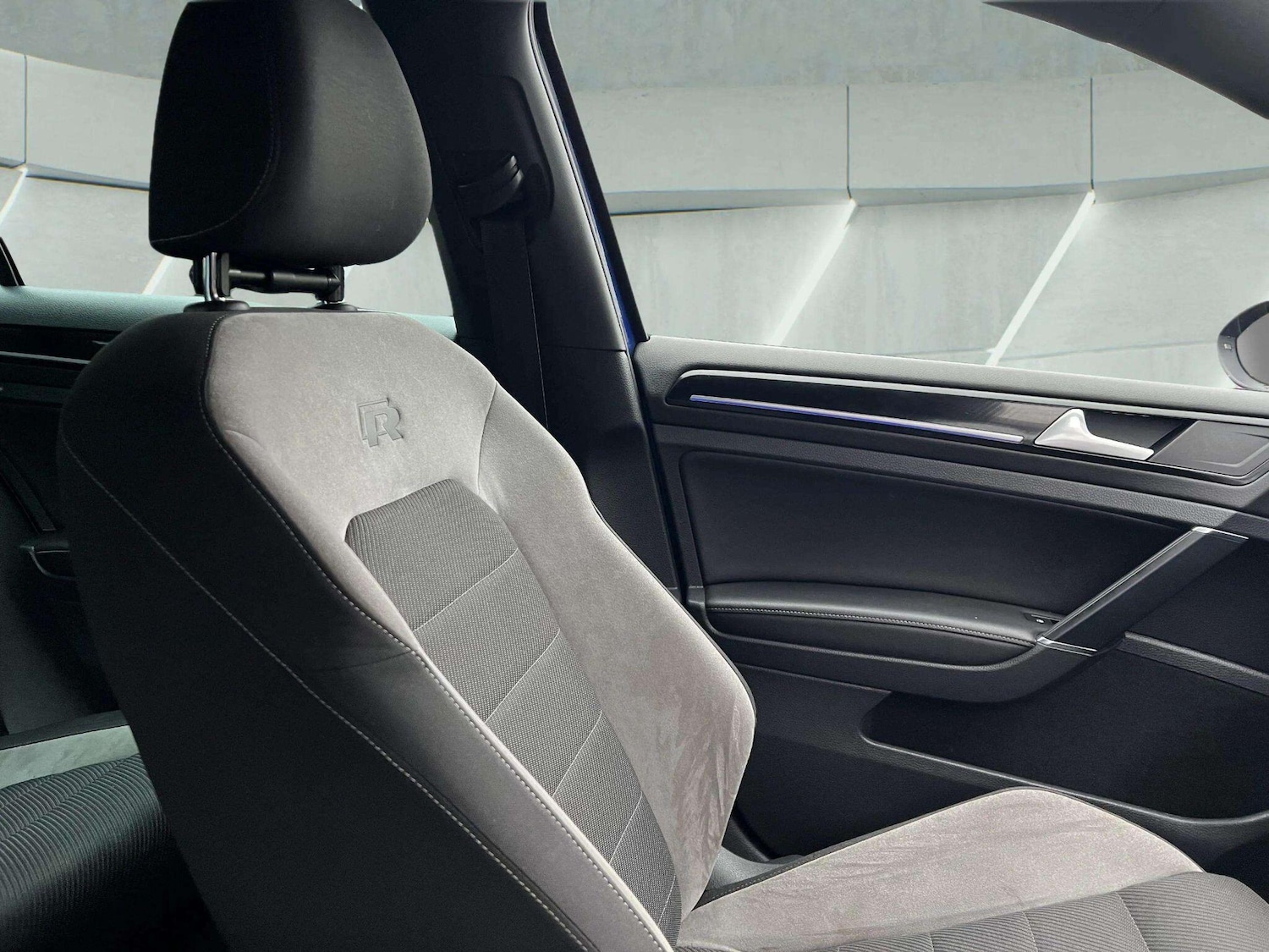 Used Volkswagen Golf 2016 for sale - 76598480: Photo 41