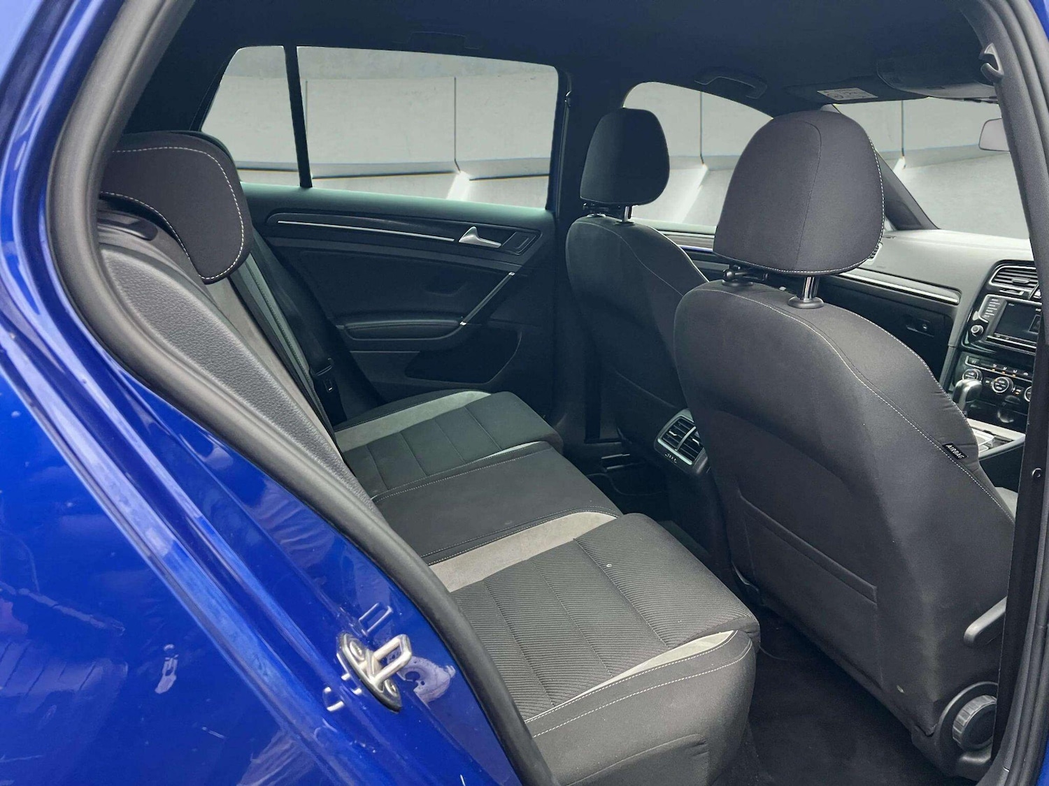 Used Volkswagen Golf 2016 for sale - 76598480: Photo 47