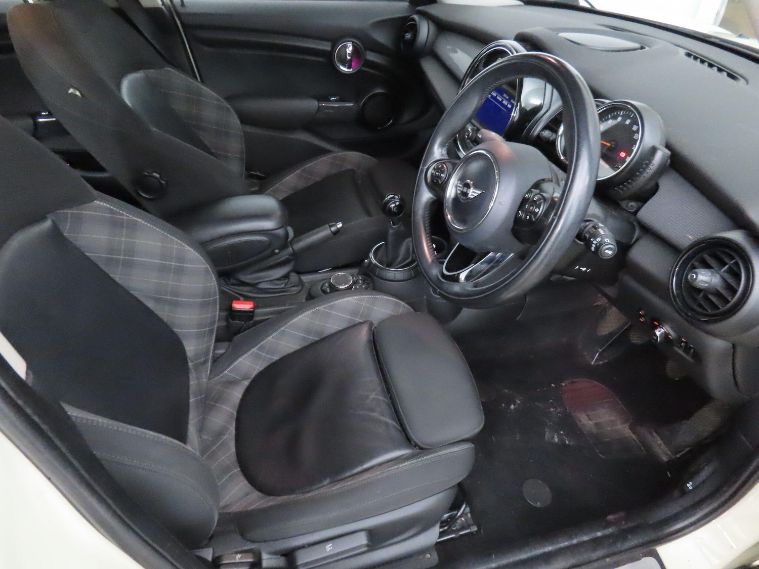 Used MINI Hatch 2015 for sale - 77120350: Photo 11