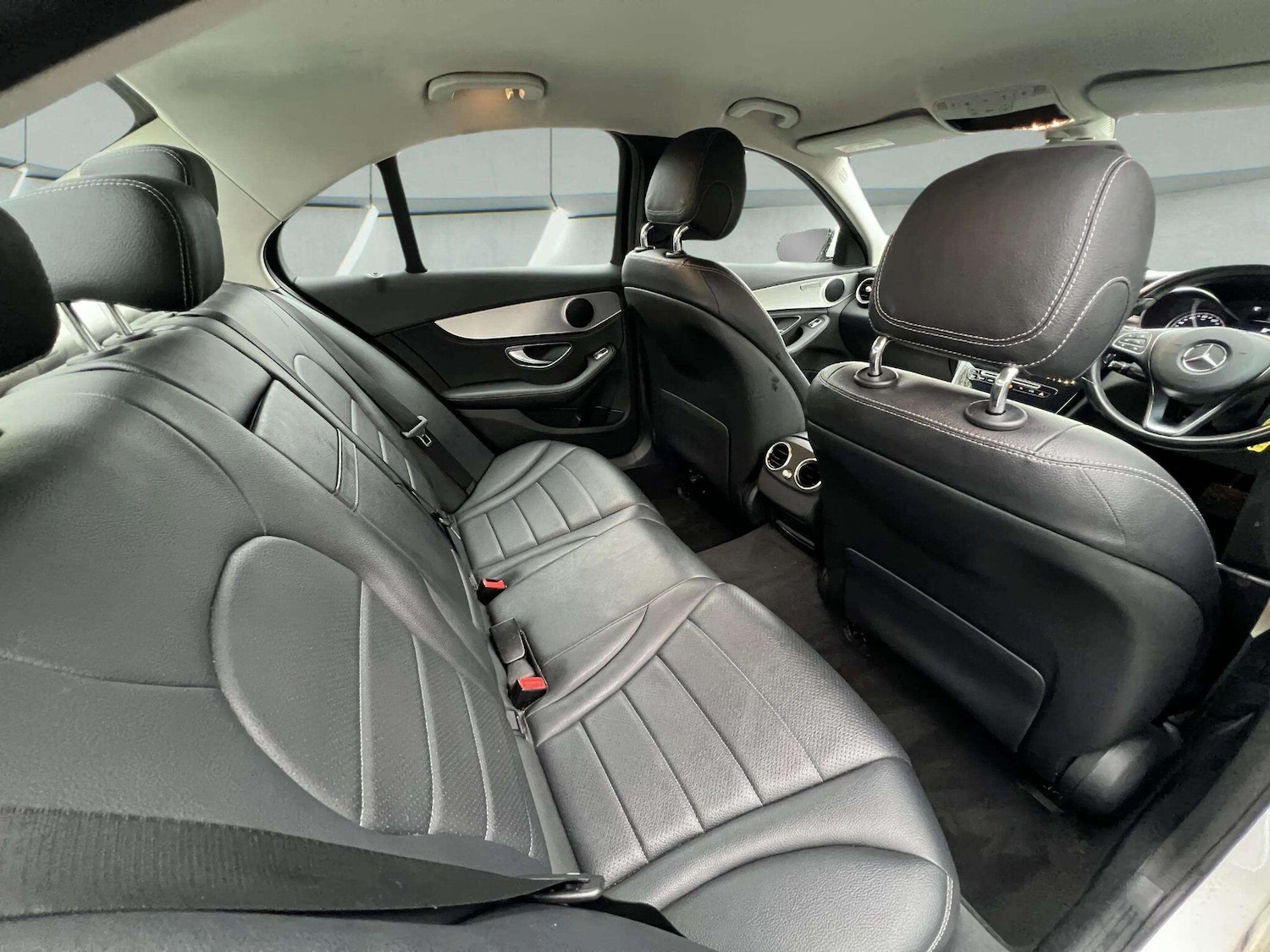 Used Mercedes-Benz C Class 2015 for sale - 76598484: Photo 26