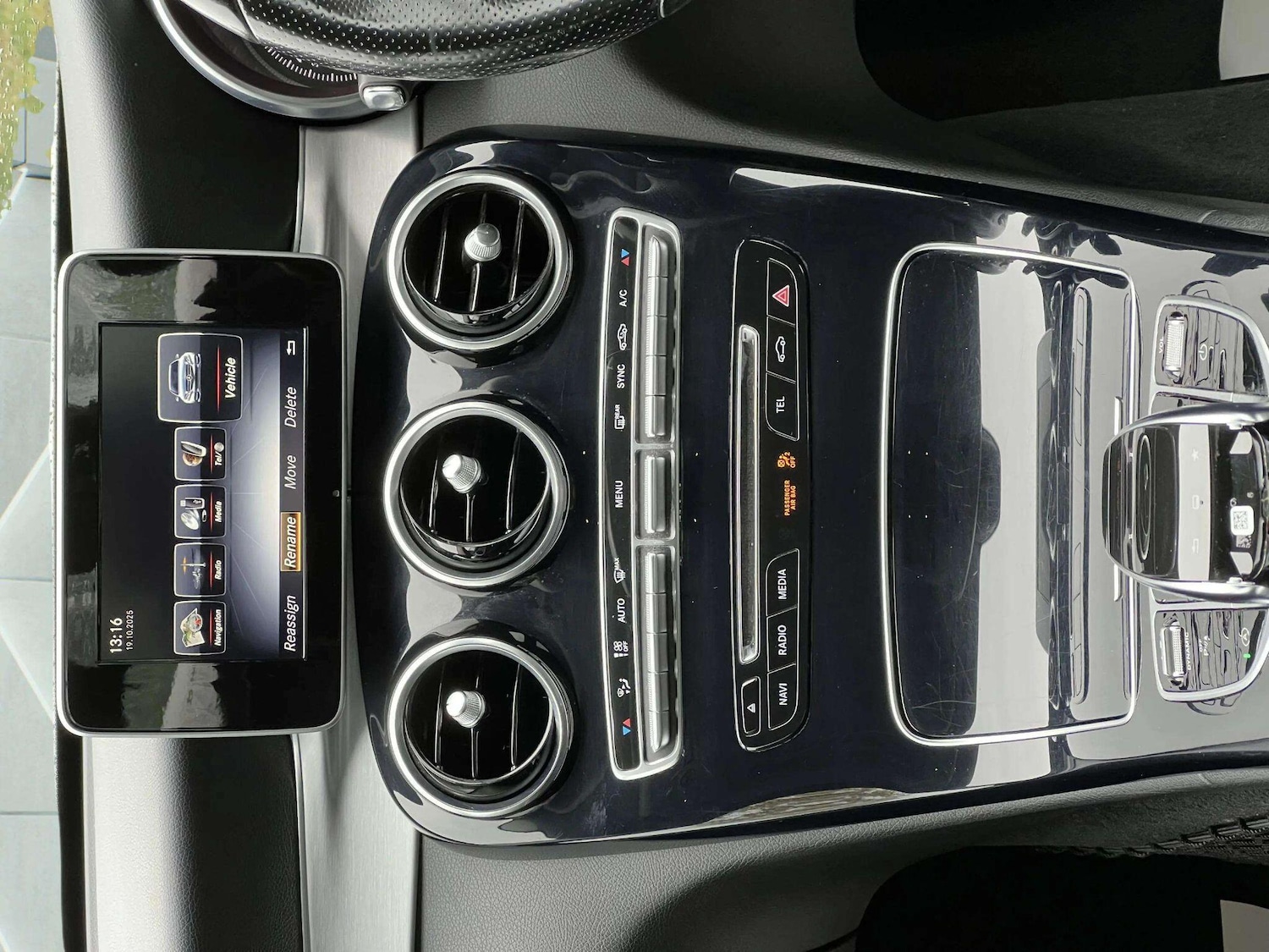 Used Mercedes-Benz C Class 2015 for sale - 76598484: Photo 40