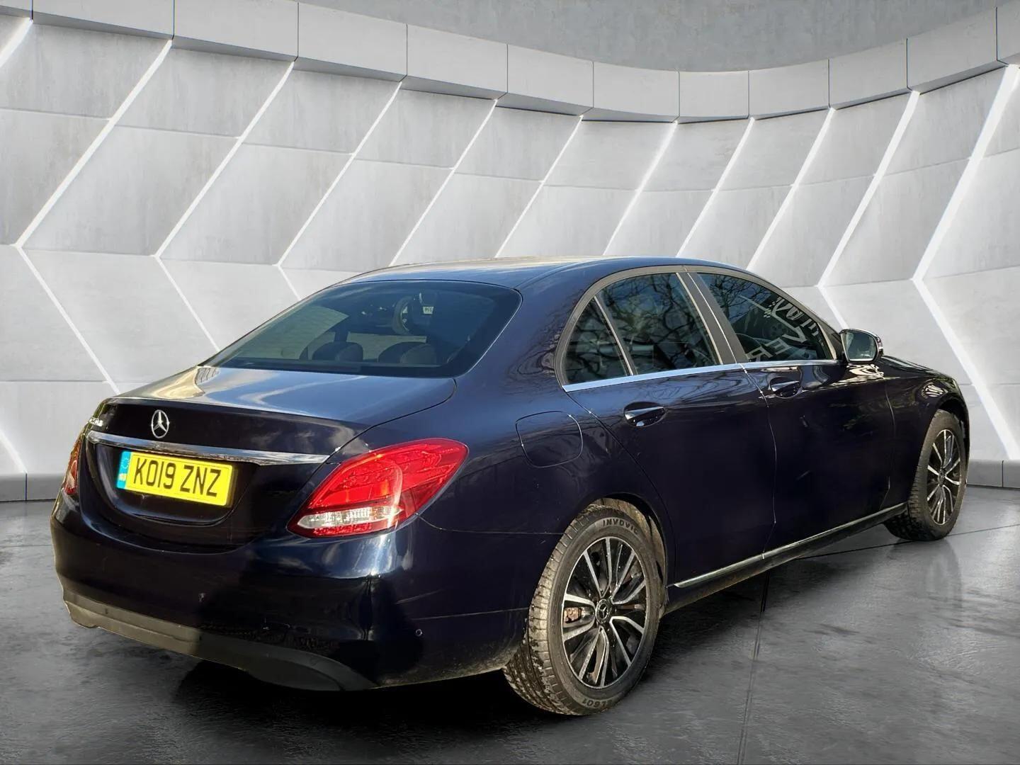 Used Mercedes-Benz C Class 2019 for sale - 76728158: Photo 15