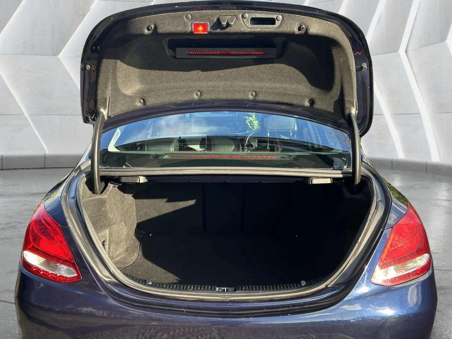 Used Mercedes-Benz C Class 2019 for sale - 76728158: Photo 42