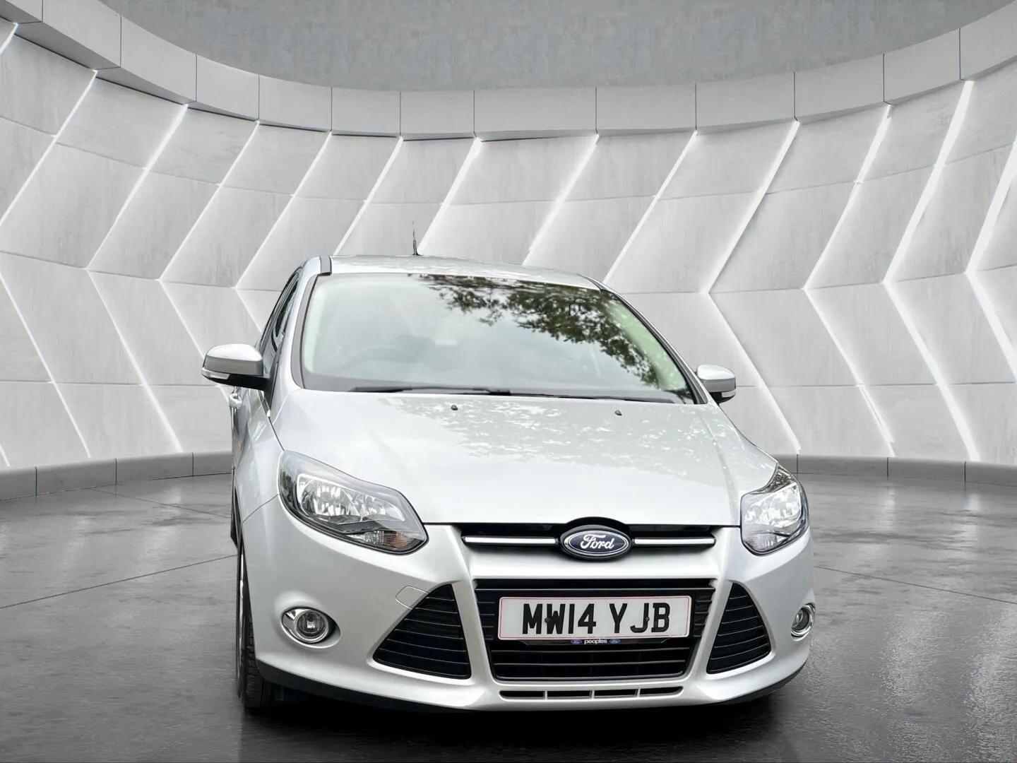 Used Ford Focus 2014 for sale - 76598483: Photo 2