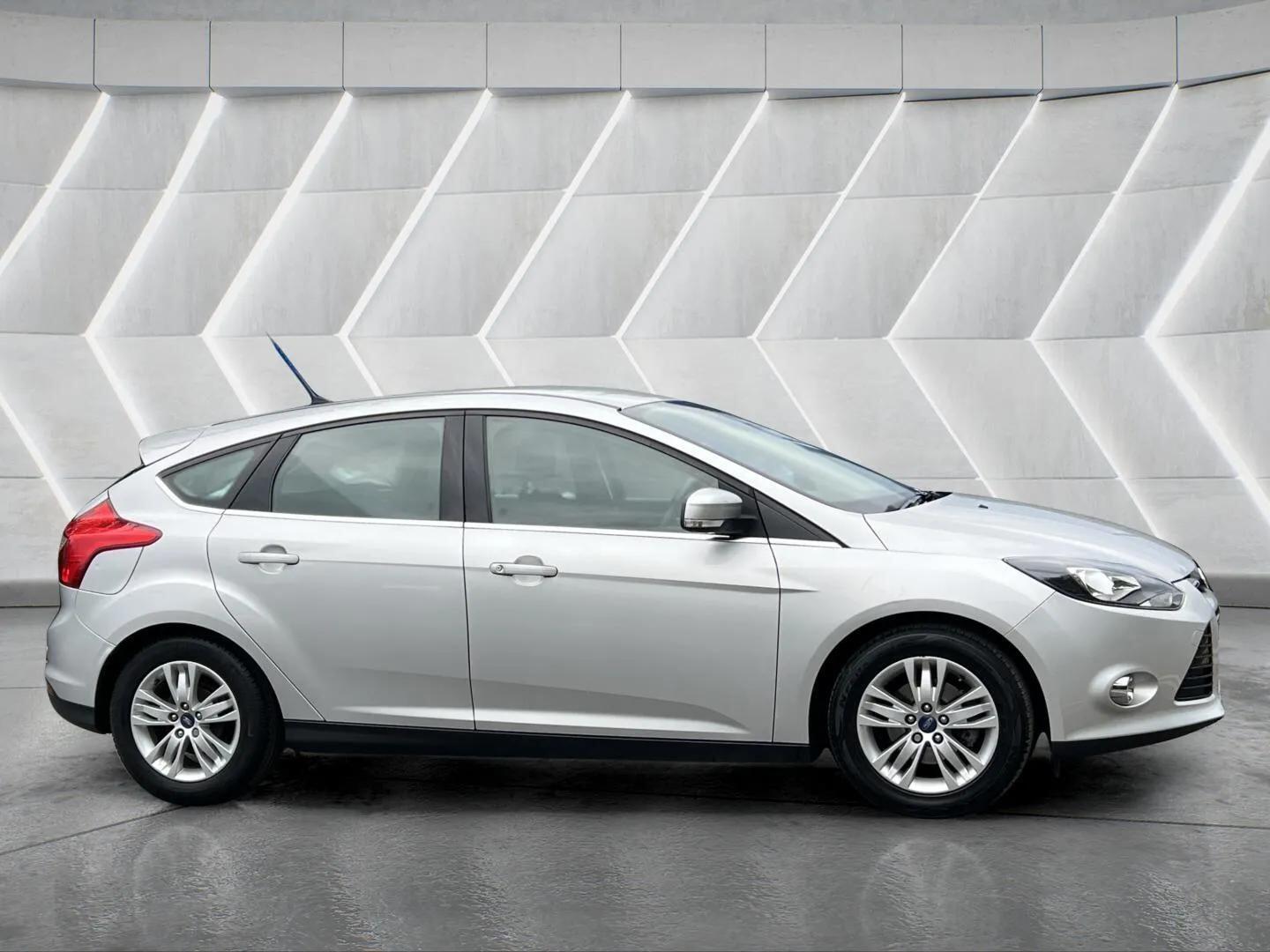 Used Ford Focus 2014 for sale - 76598483: Photo 4