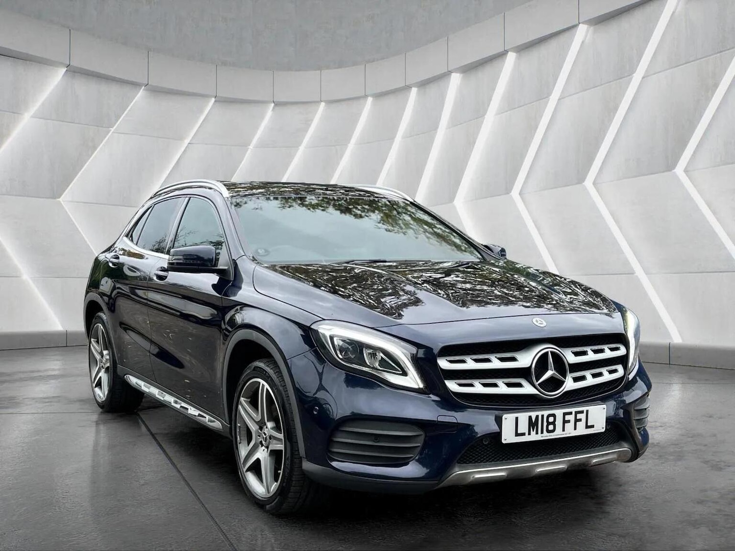 Used Mercedes-Benz GLA 2018 for sale - 76566627: Photo 3