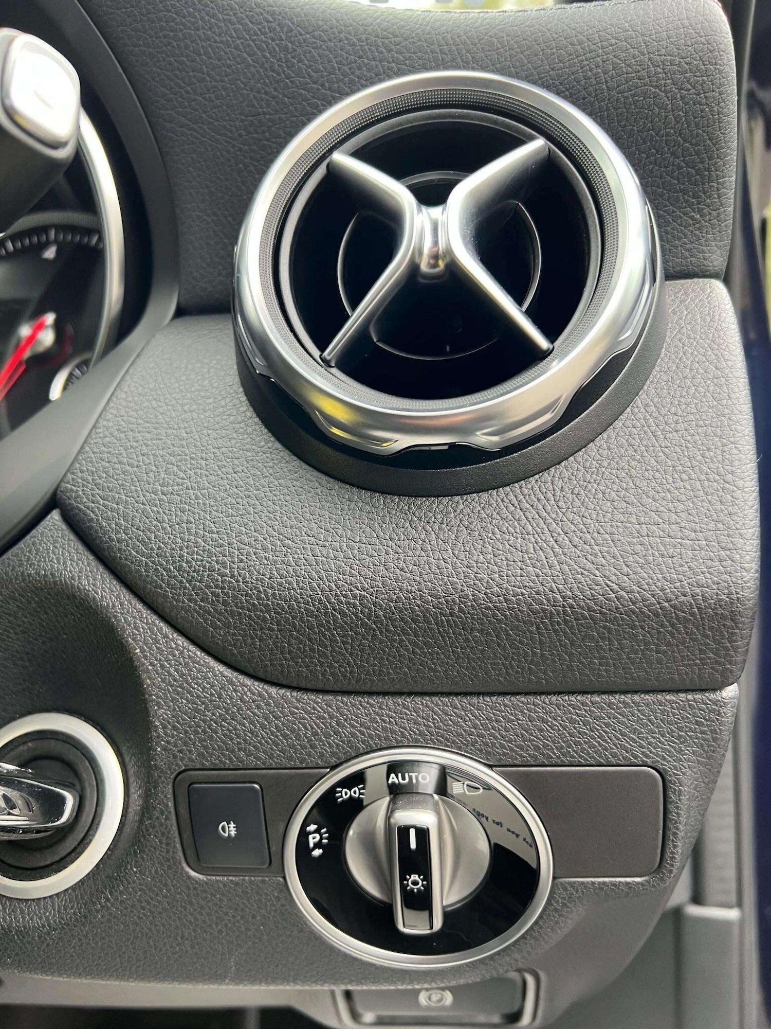 Used Mercedes-Benz GLA 2018 for sale - 76566627: Photo 39