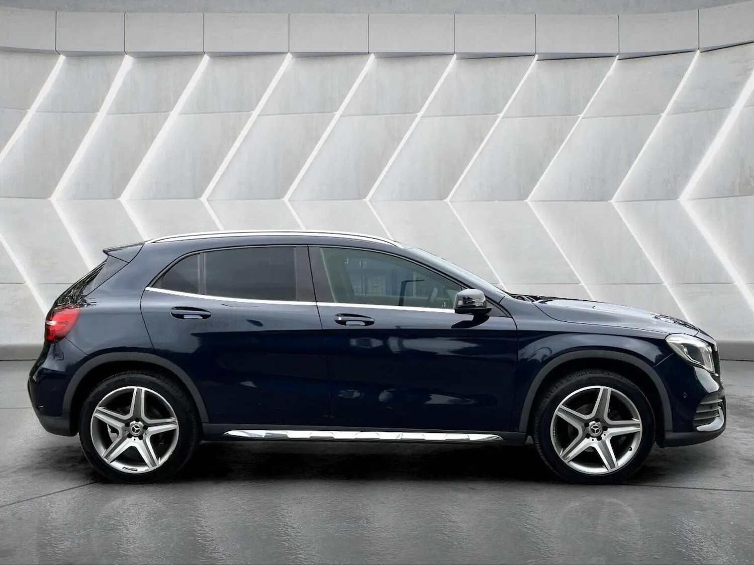 Used Mercedes-Benz GLA 2018 for sale - 76566627: Photo 5