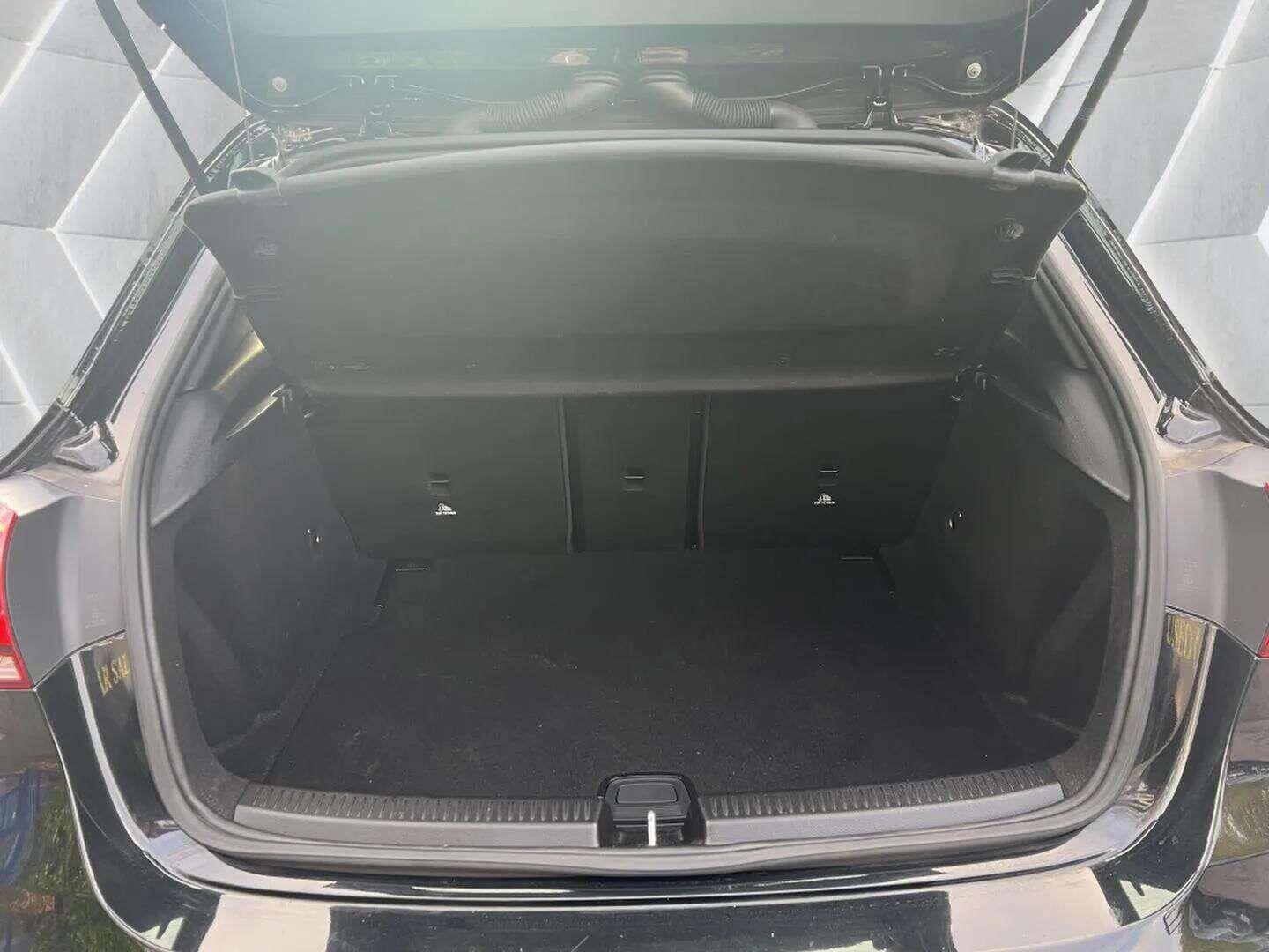 Used Mercedes-Benz A-Class 2018 for sale - 76598472: Photo 35