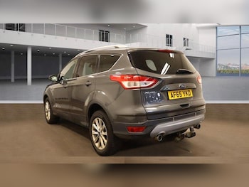 Used Ford Kuga 2015 for sale - 76142559: Photo 3