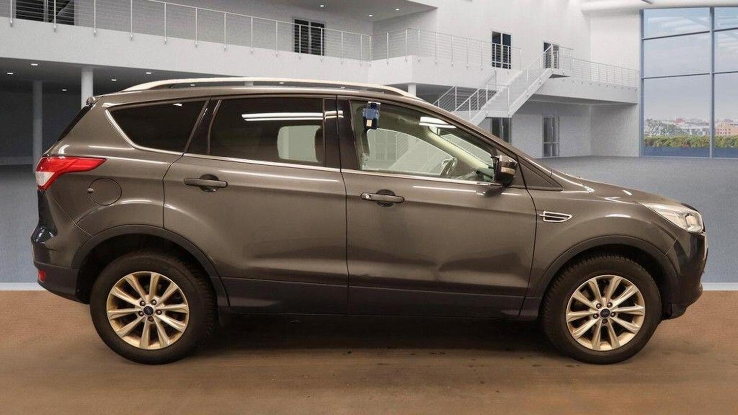 Used Ford Kuga 2015 for sale - 76142559: Photo 5