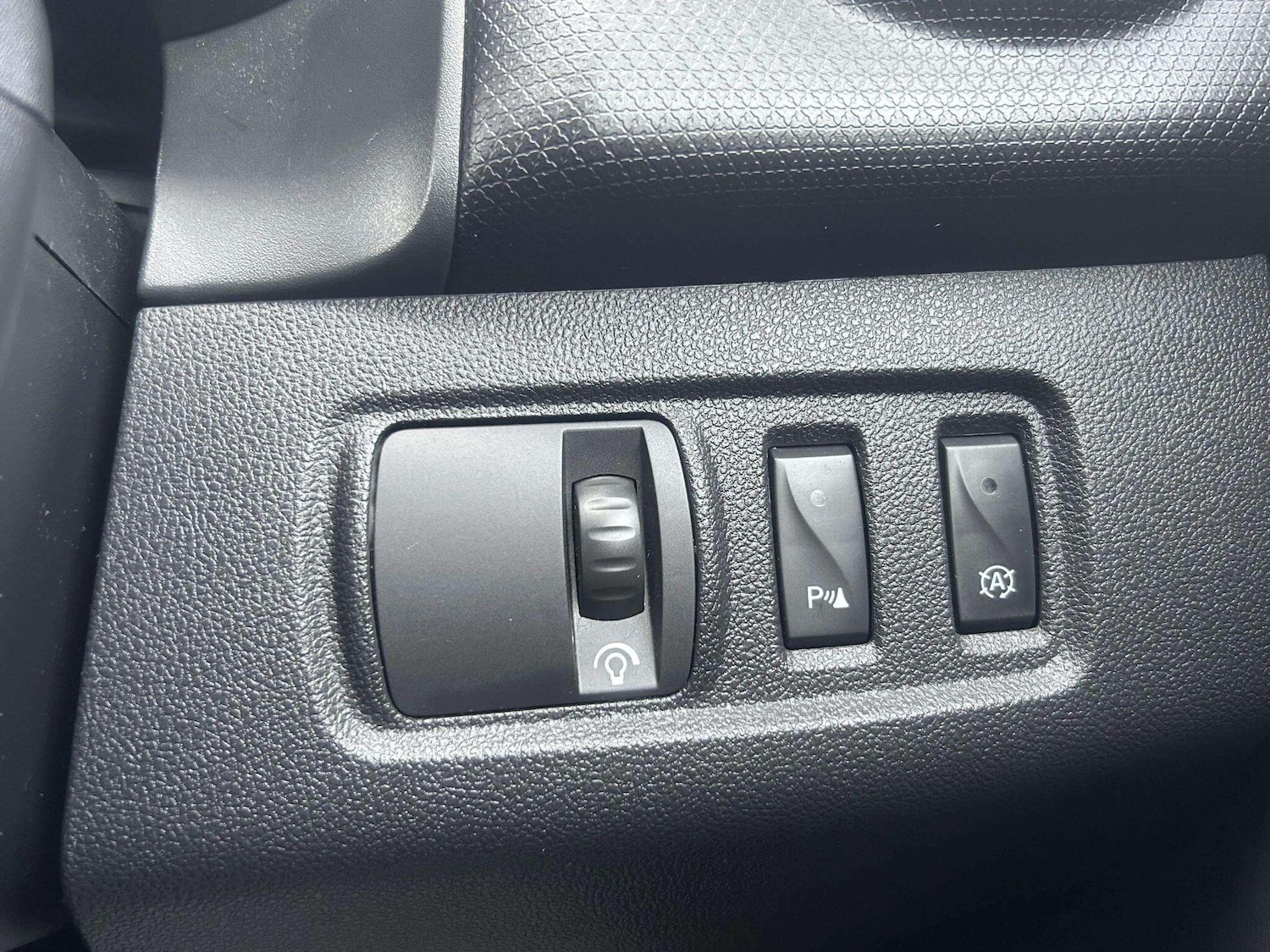 Used Renault Clio 2017 for sale - 76715365: Photo 35