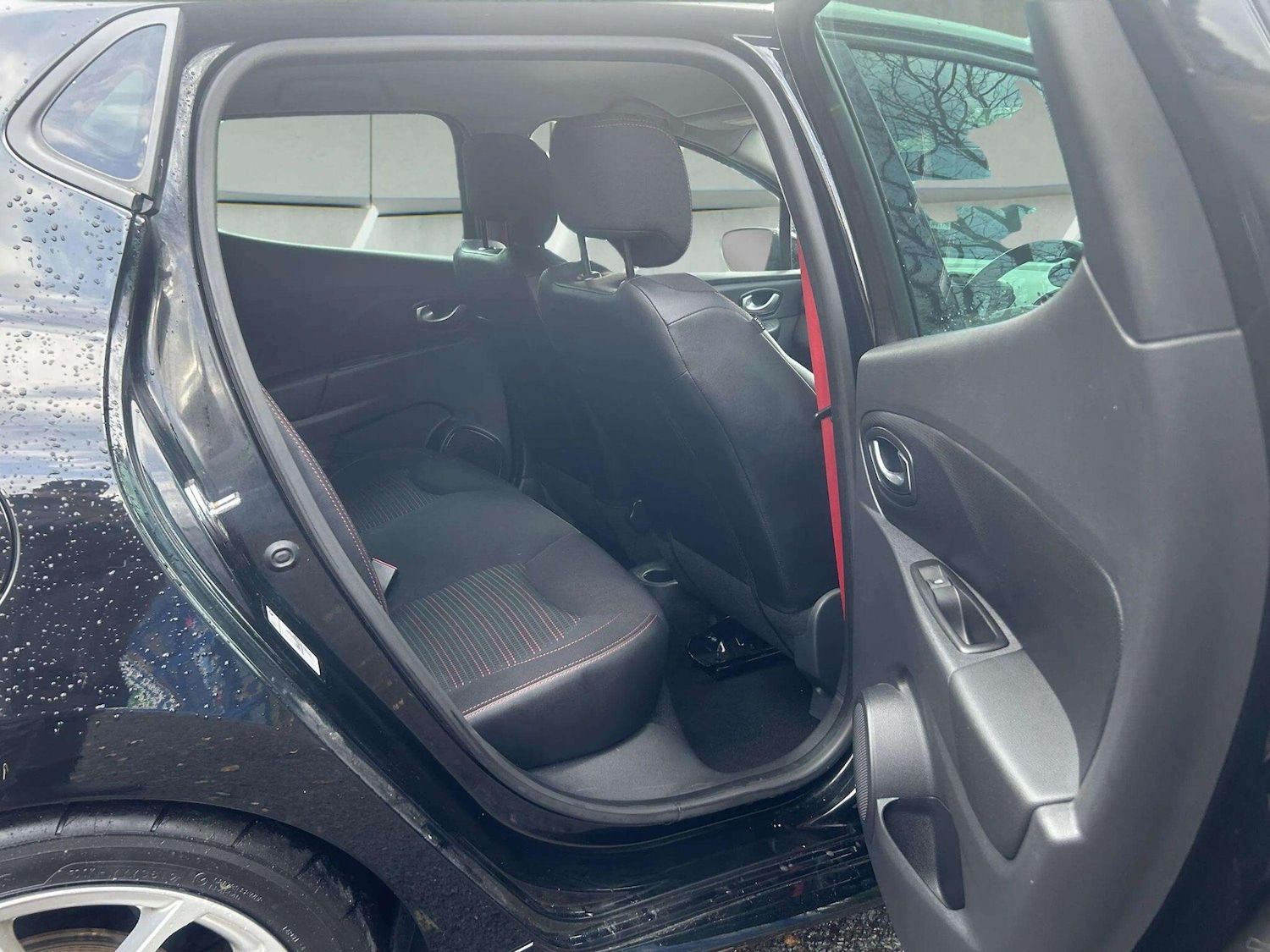 Used Renault Clio 2017 for sale - 76715365: Photo 37