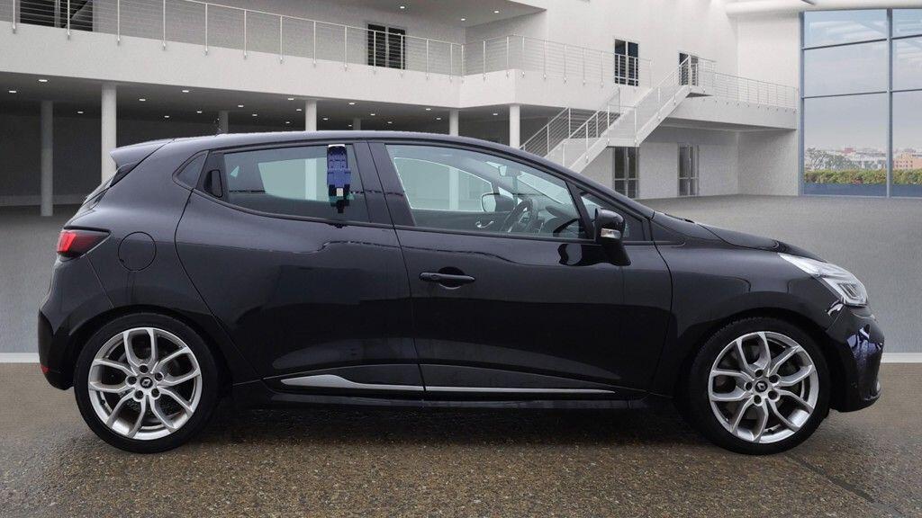 Used Renault Clio 2017 for sale - 76715365: Photo 5