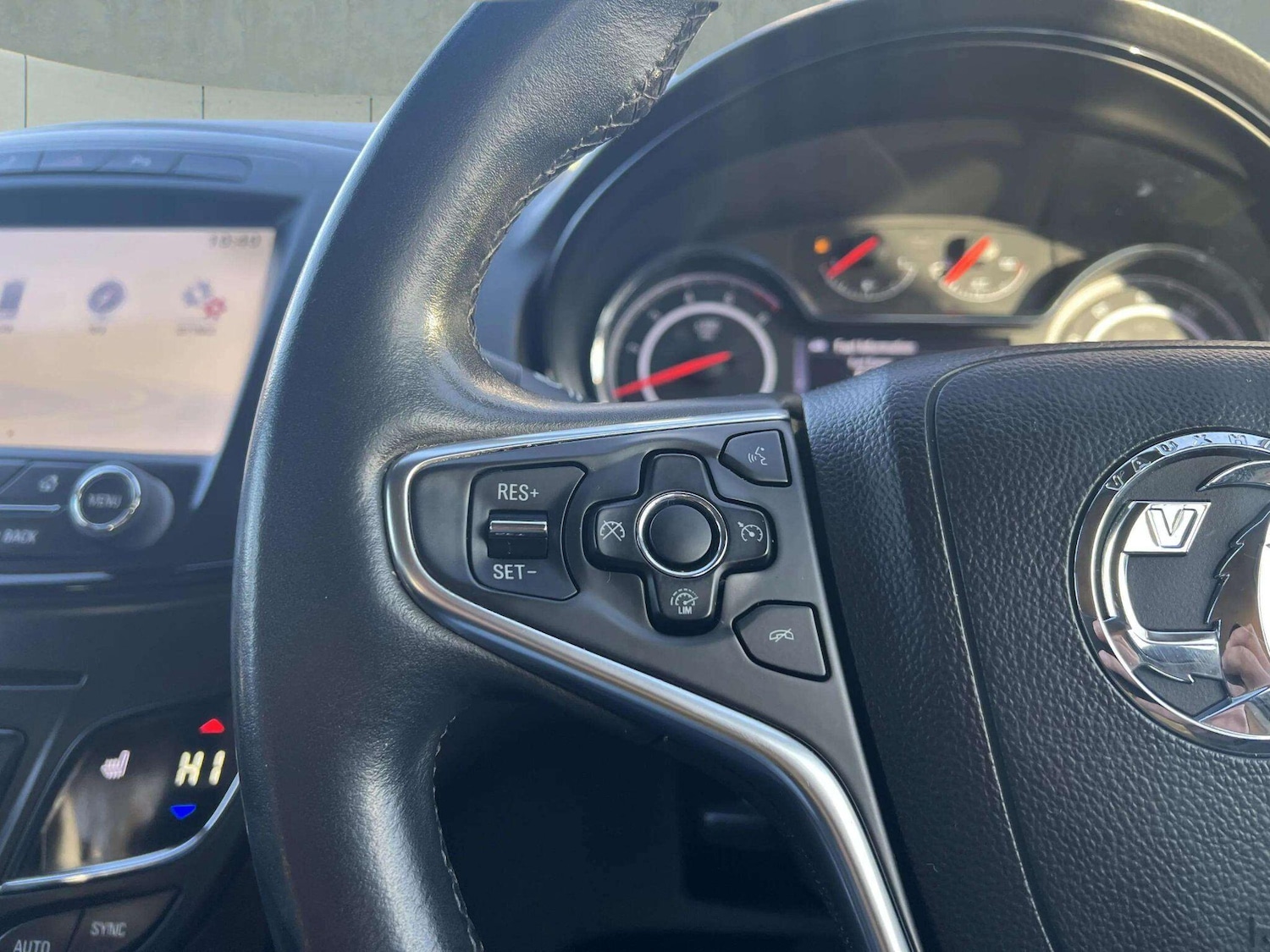 Used Vauxhall Insignia 2015 for sale - 76689178: Photo 25