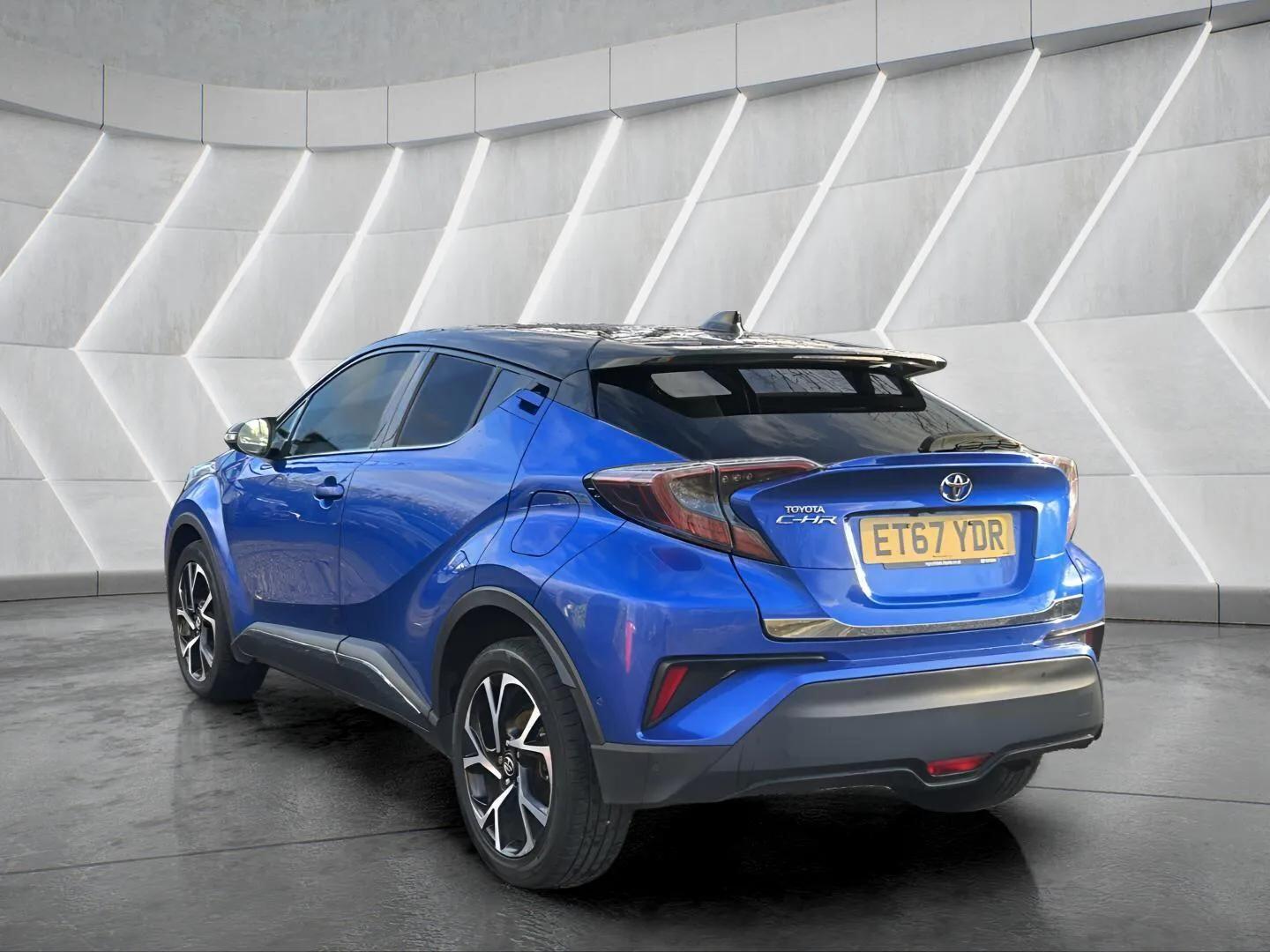 Used Toyota C-HR 2018 for sale - 76688815: Photo 10