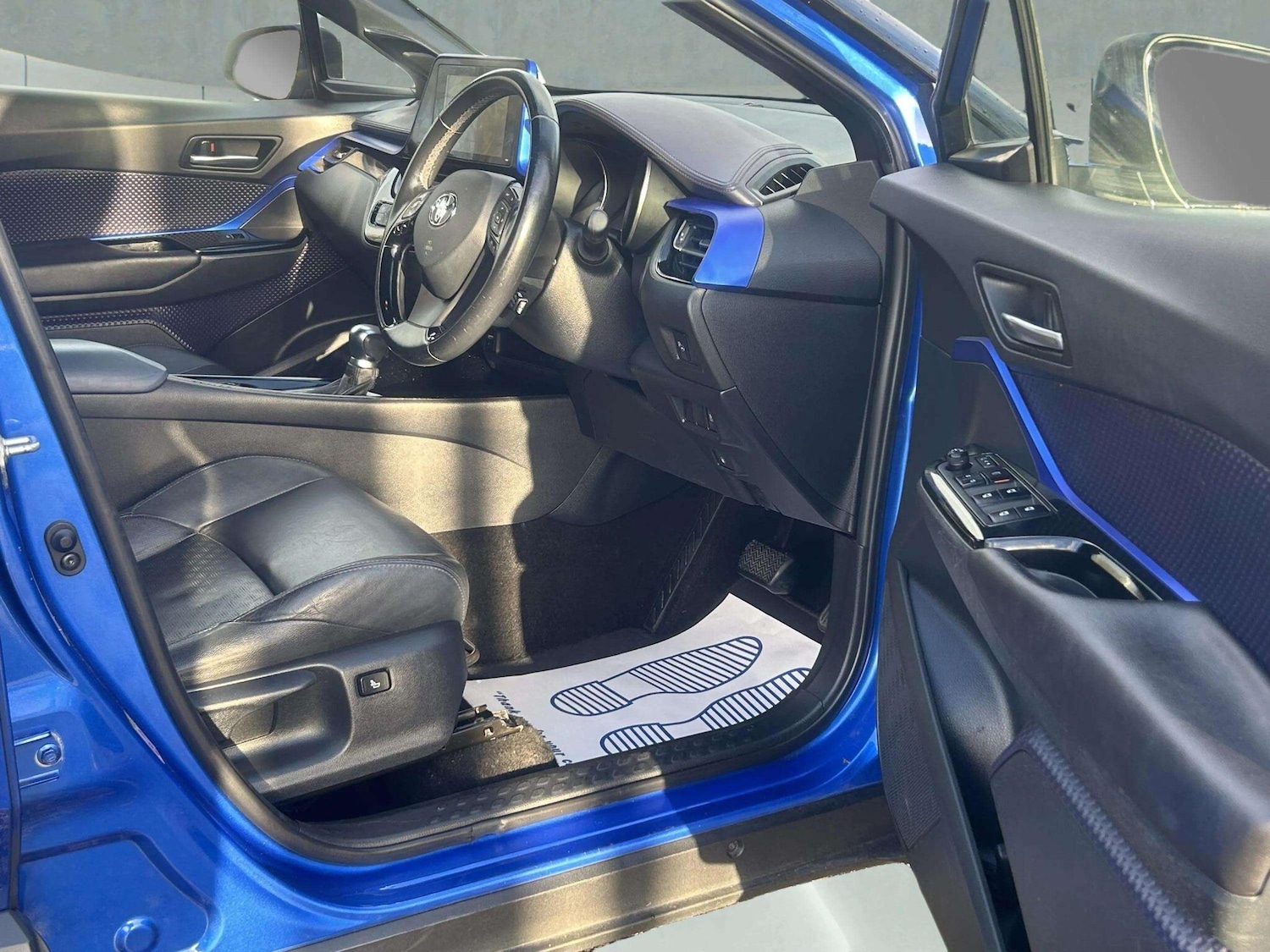 Used Toyota C-HR 2018 for sale - 76688815: Photo 18