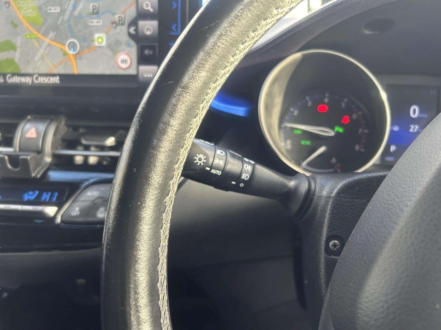 Used Toyota C-HR 2018 for sale - 76688815: Photo 28