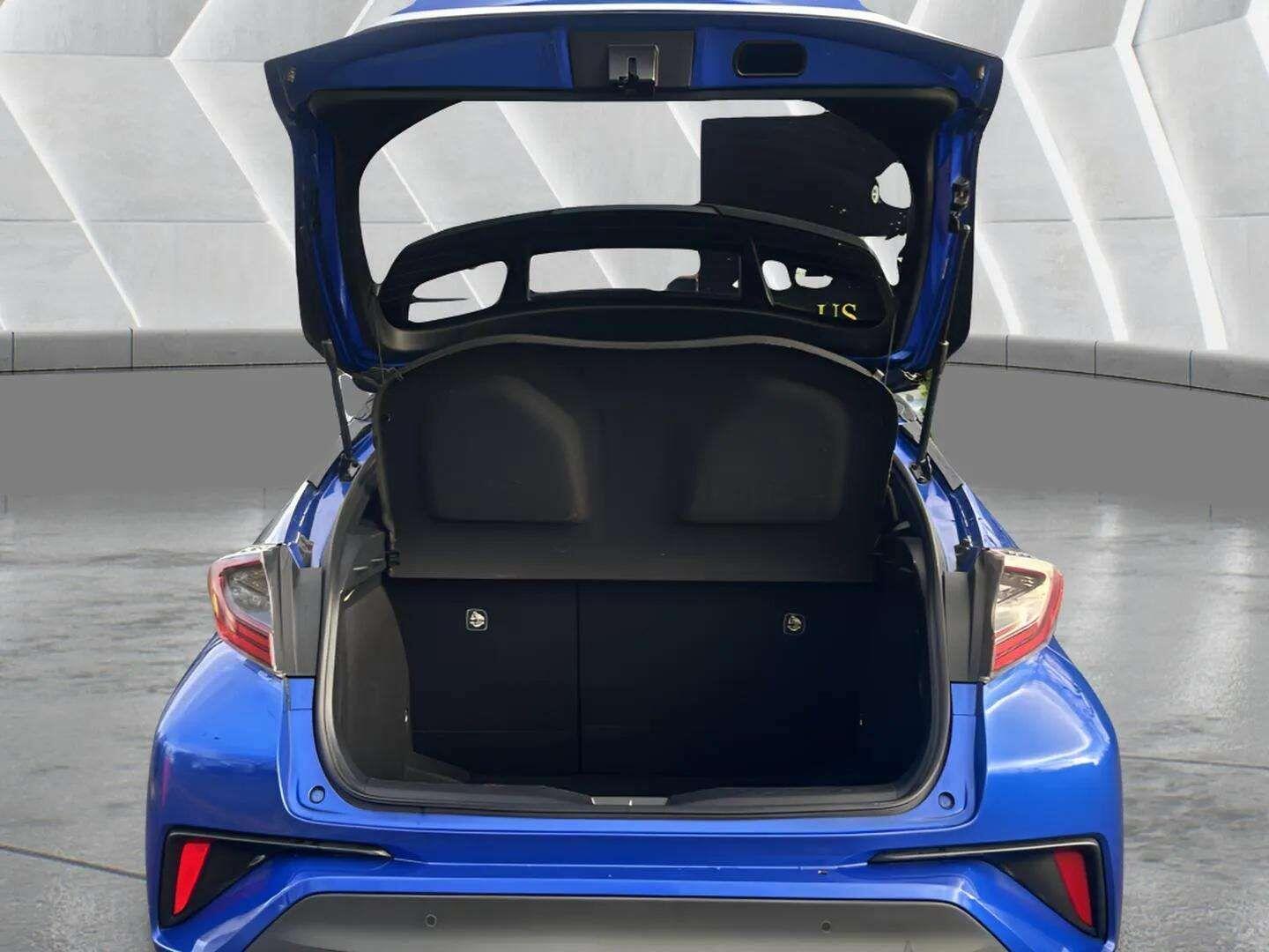 Used Toyota C-HR 2018 for sale - 76688815: Photo 45