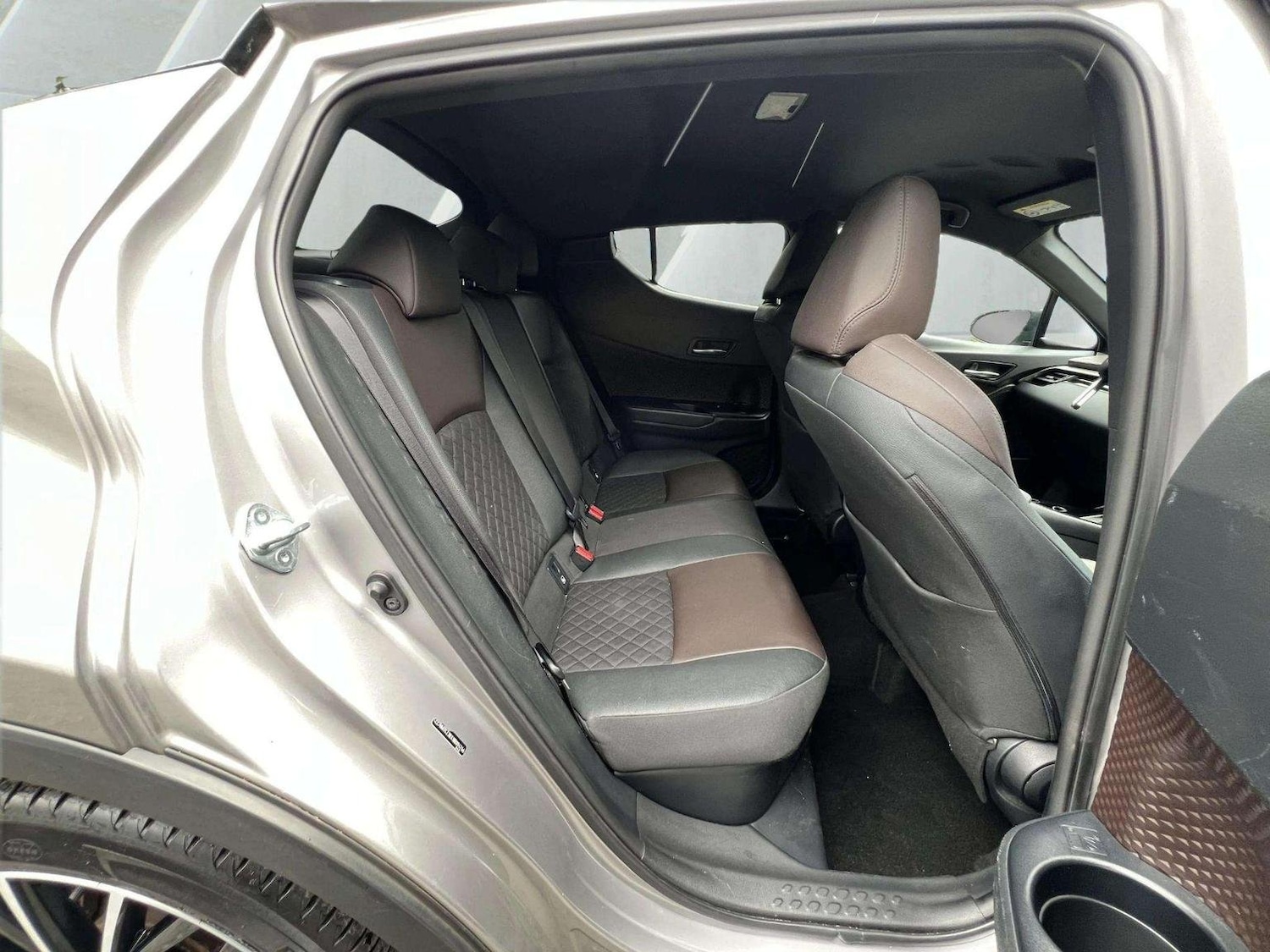 Vehicle 29