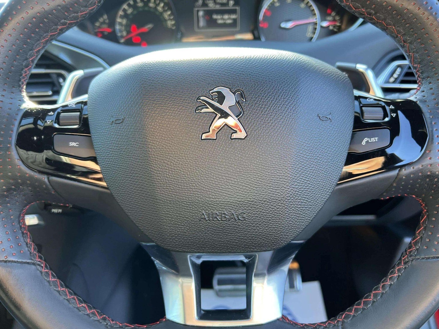 Used Peugeot 308 2017 for sale - 76598471: Photo 16