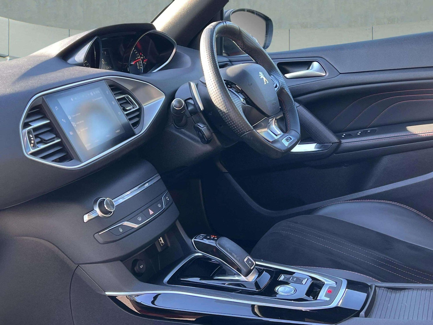 Used Peugeot 308 2017 for sale - 76598471: Photo 21