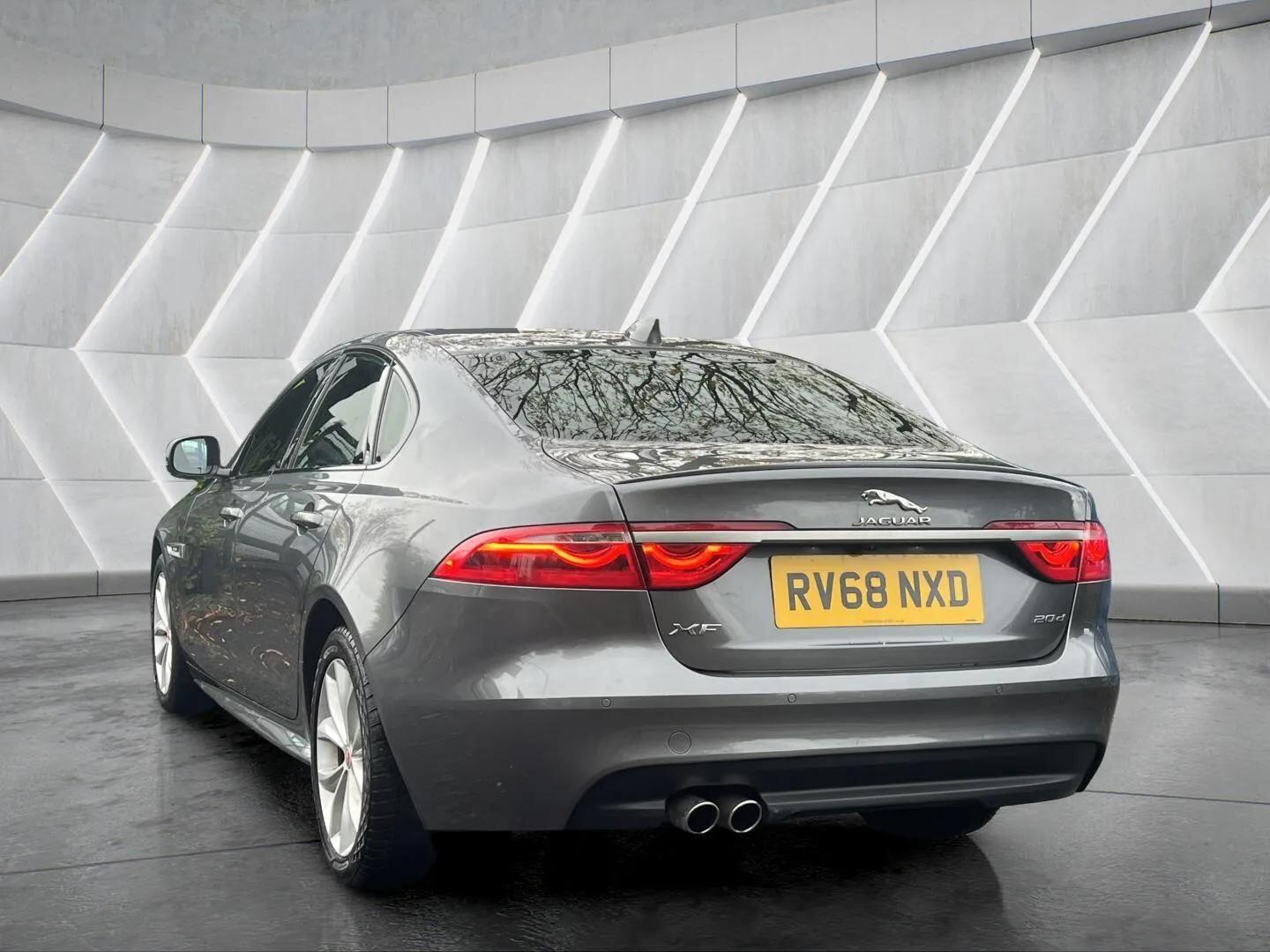 Used Jaguar XF 2018 for sale - 76598470: Photo 15
