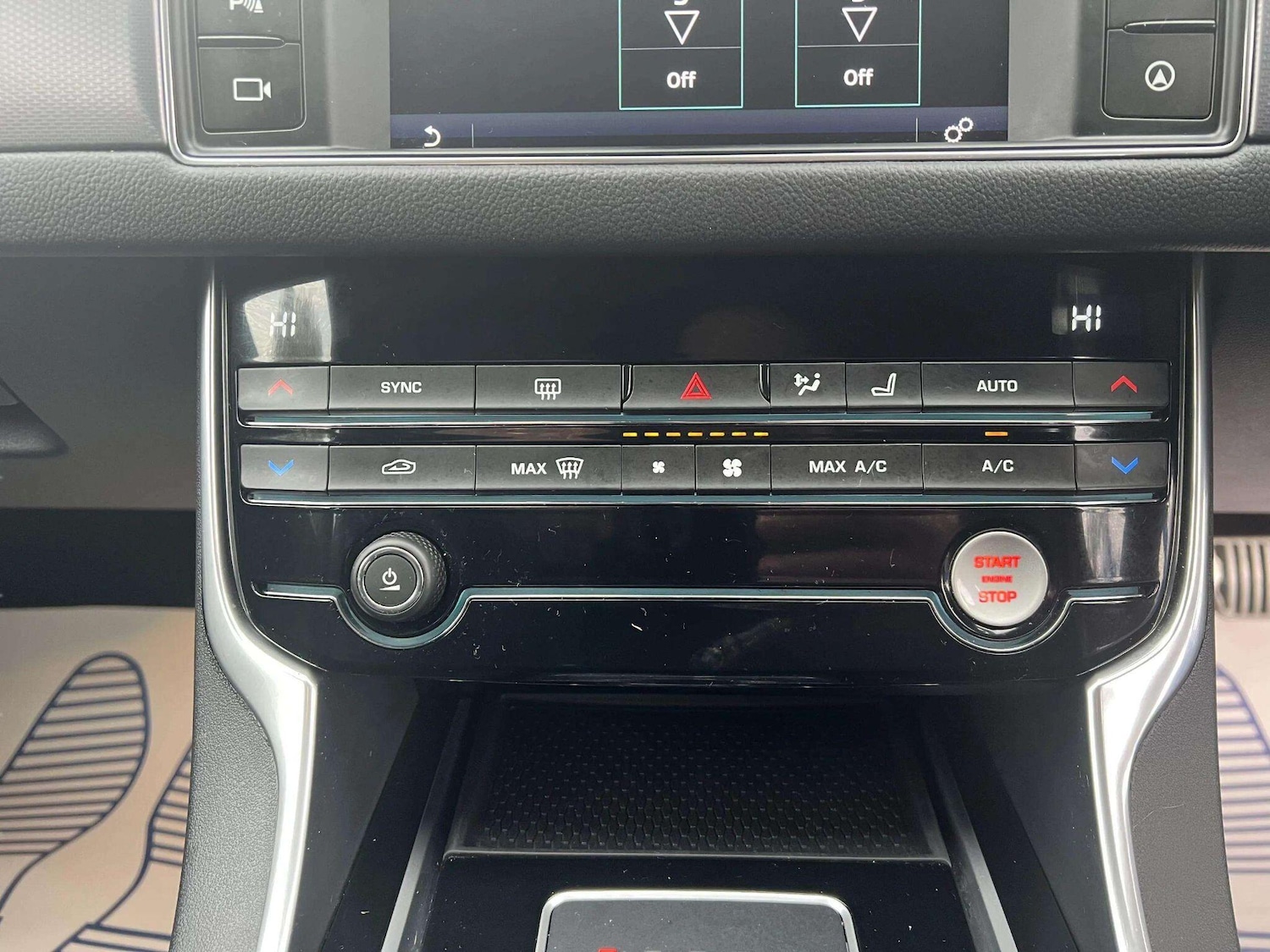 Used Jaguar XF 2018 for sale - 76598470: Photo 28