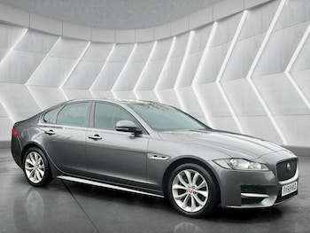 Used Jaguar XF 2018 for sale - 76598470: Photo