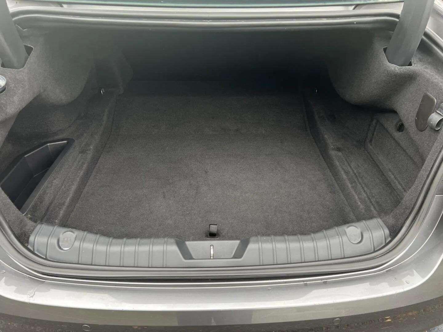 Used Jaguar XF 2018 for sale - 76598470: Photo 40