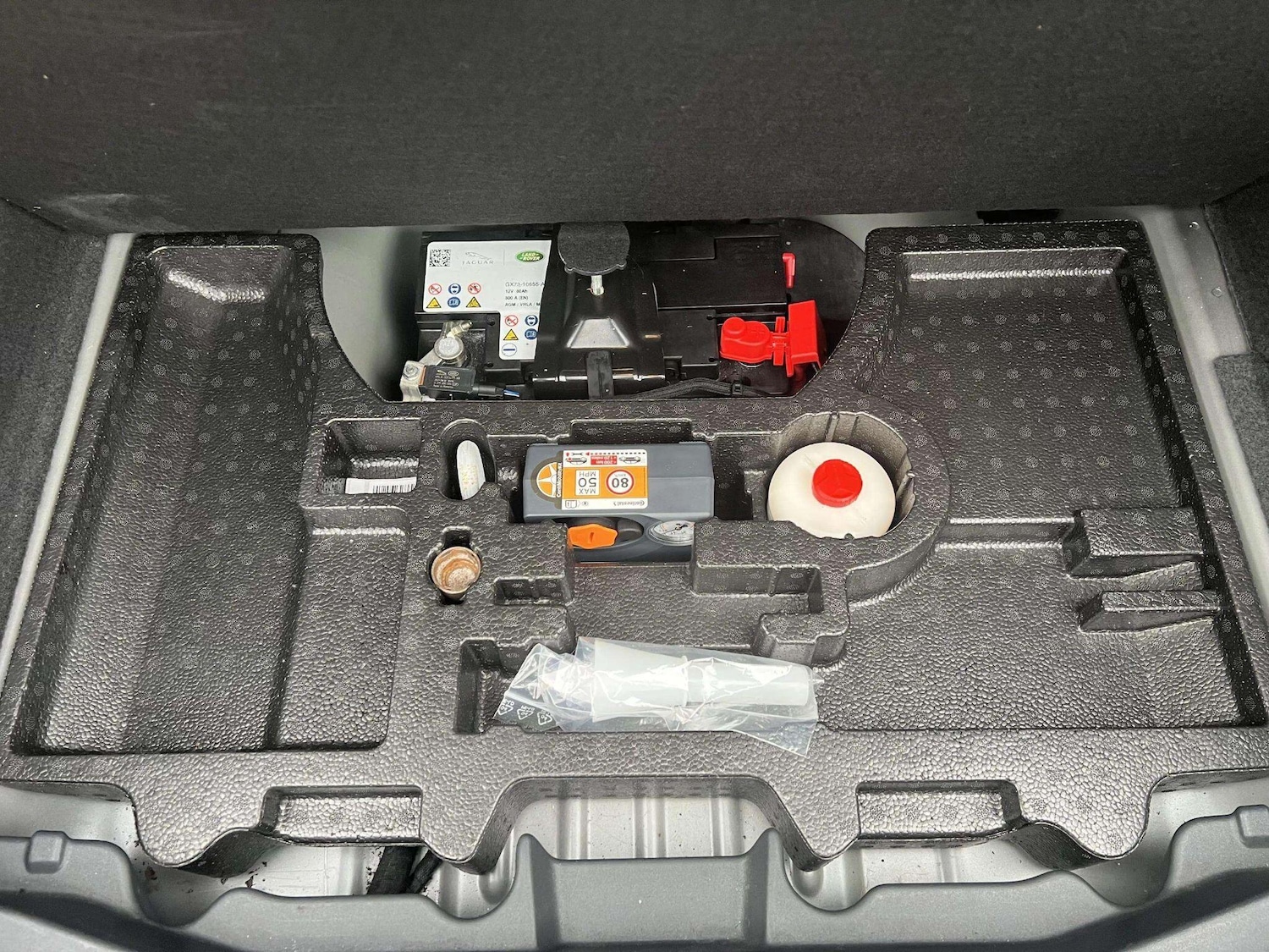 Used Jaguar XF 2018 for sale - 76598470: Photo 41