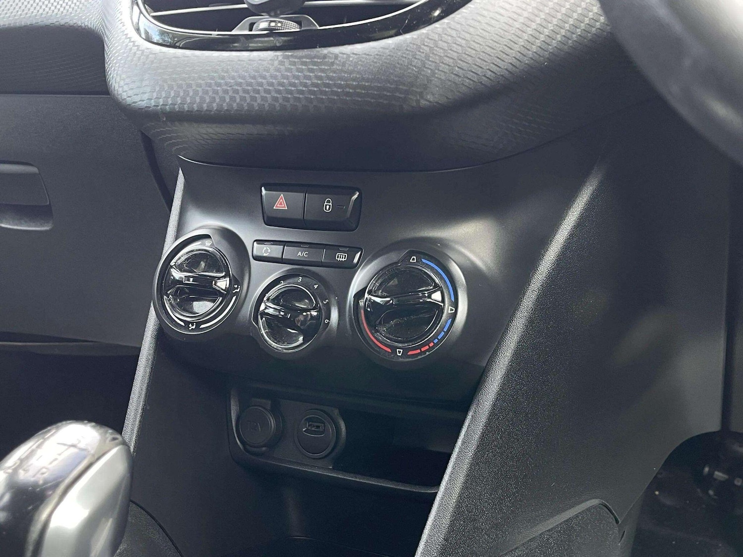 Used Peugeot 208 2019 for sale - 76598469: Photo 35