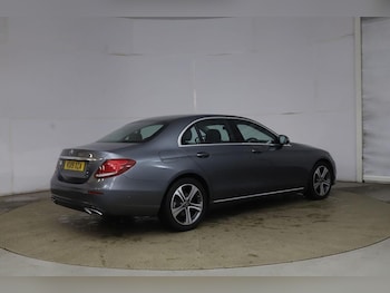 Used Mercedes-Benz E-Class 2019 for sale - 75999858: Photo