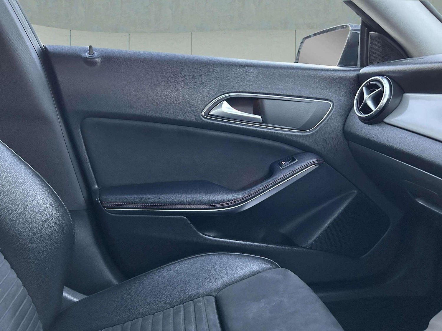 Used Mercedes-Benz CLA 2019 for sale - 76632844: Photo 38