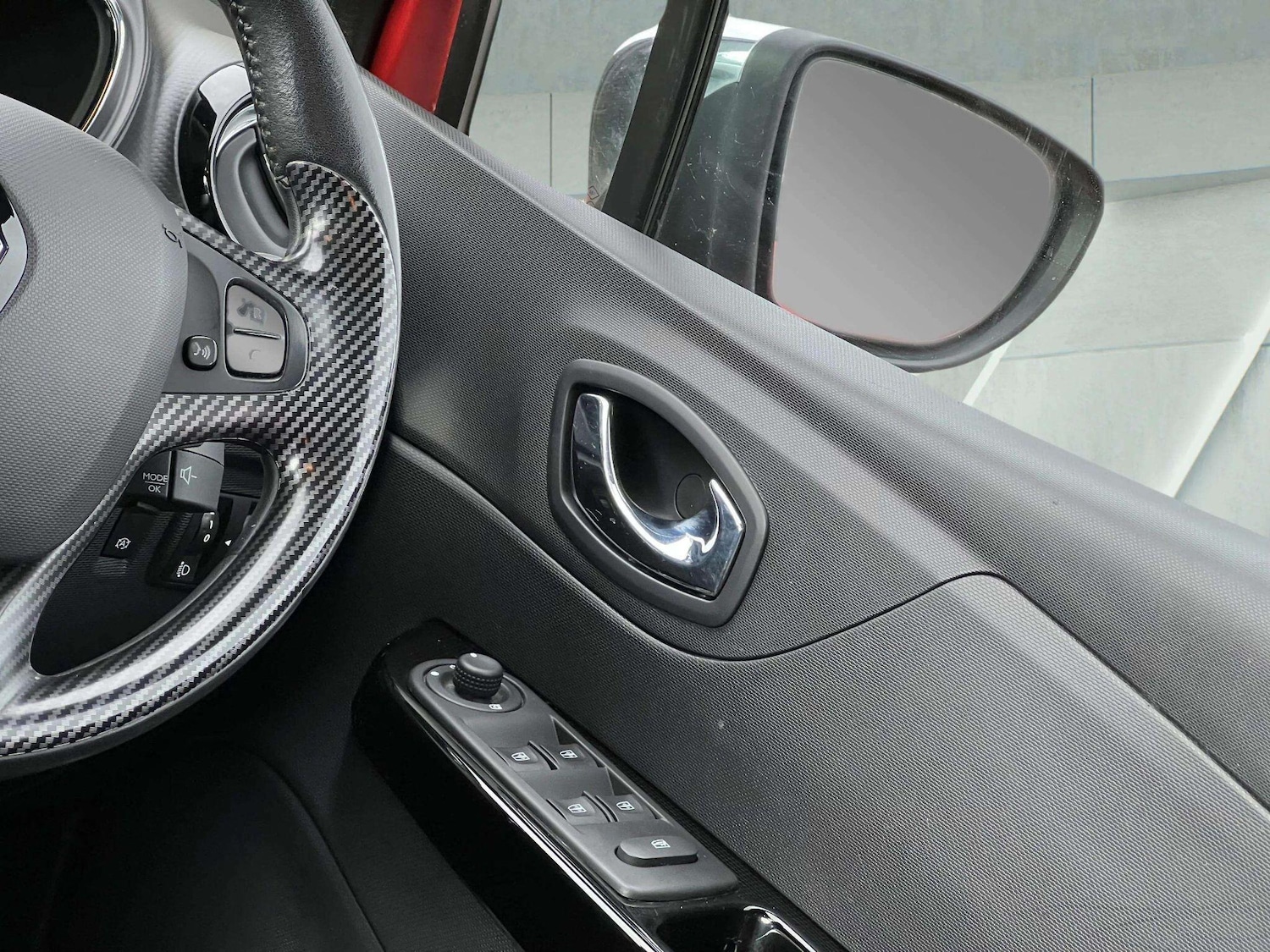 Used Renault Captur 2016 for sale - 76898357: Photo 40