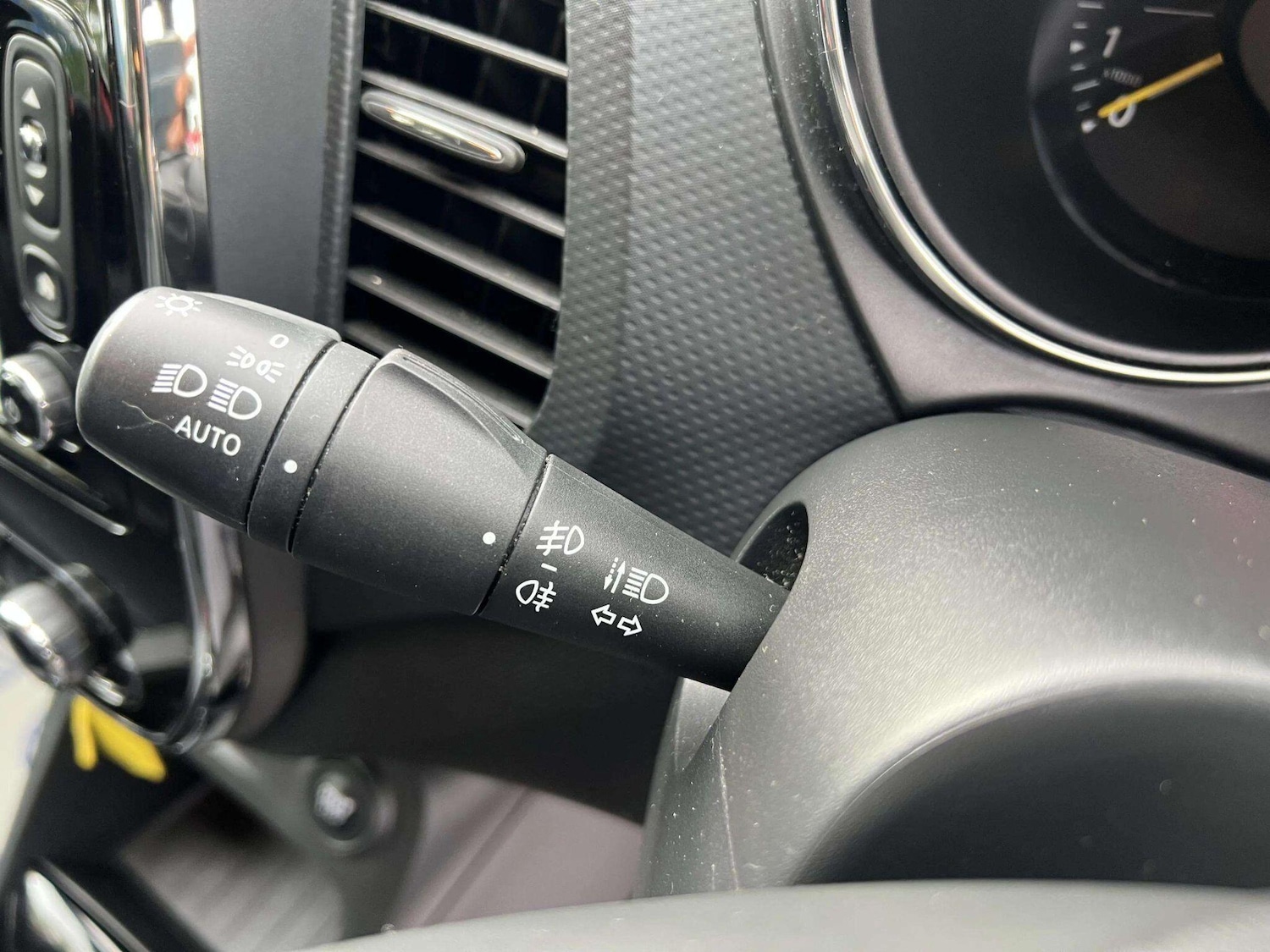 Used Renault Captur 2016 for sale - 76898357: Photo 41