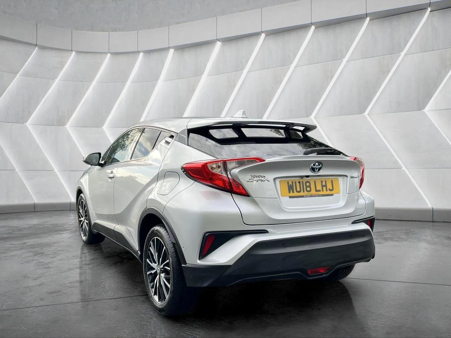 Used Toyota C-HR 2018 for sale - 76598457: Photo 10