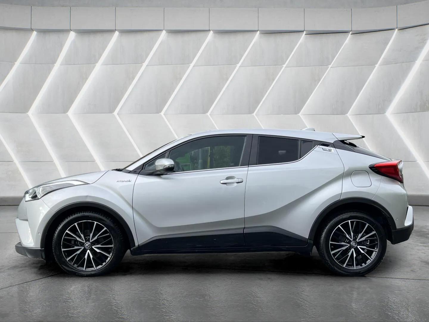 Used Toyota C-HR 2018 for sale - 76598457: Photo 12