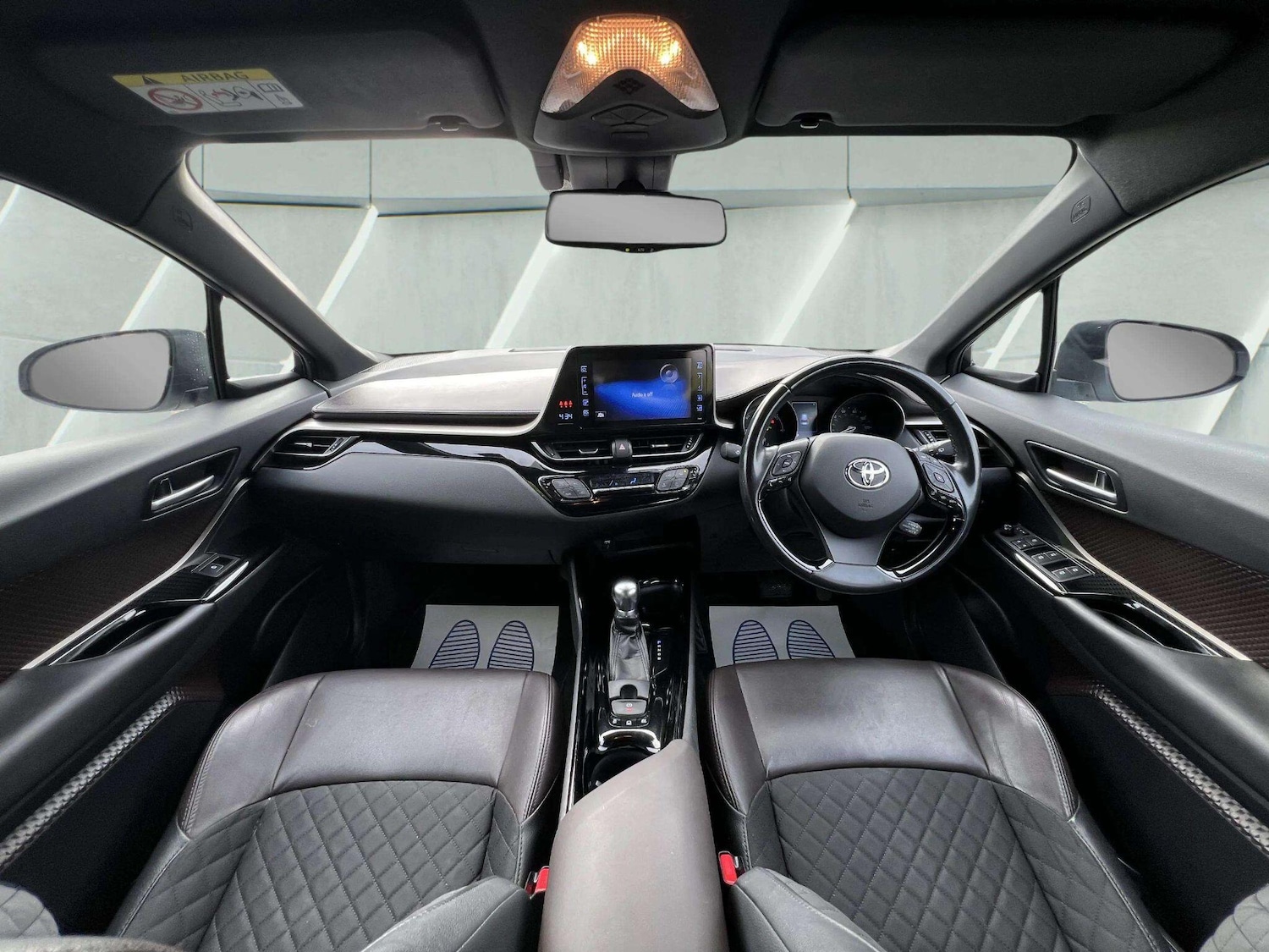 Used Toyota C-HR 2018 for sale - 76598457: Photo 15