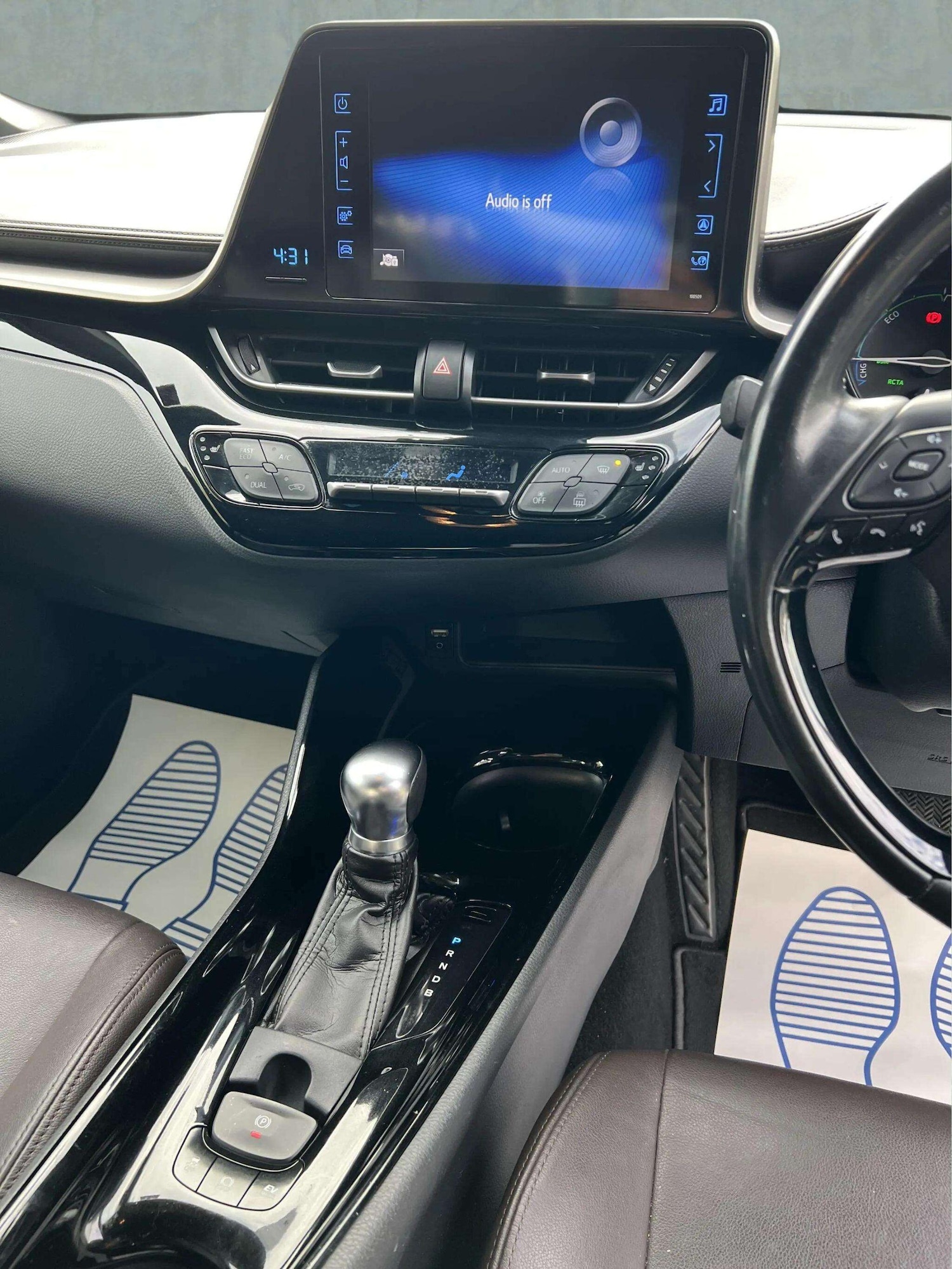 Used Toyota C-HR 2018 for sale - 76598457: Photo 19