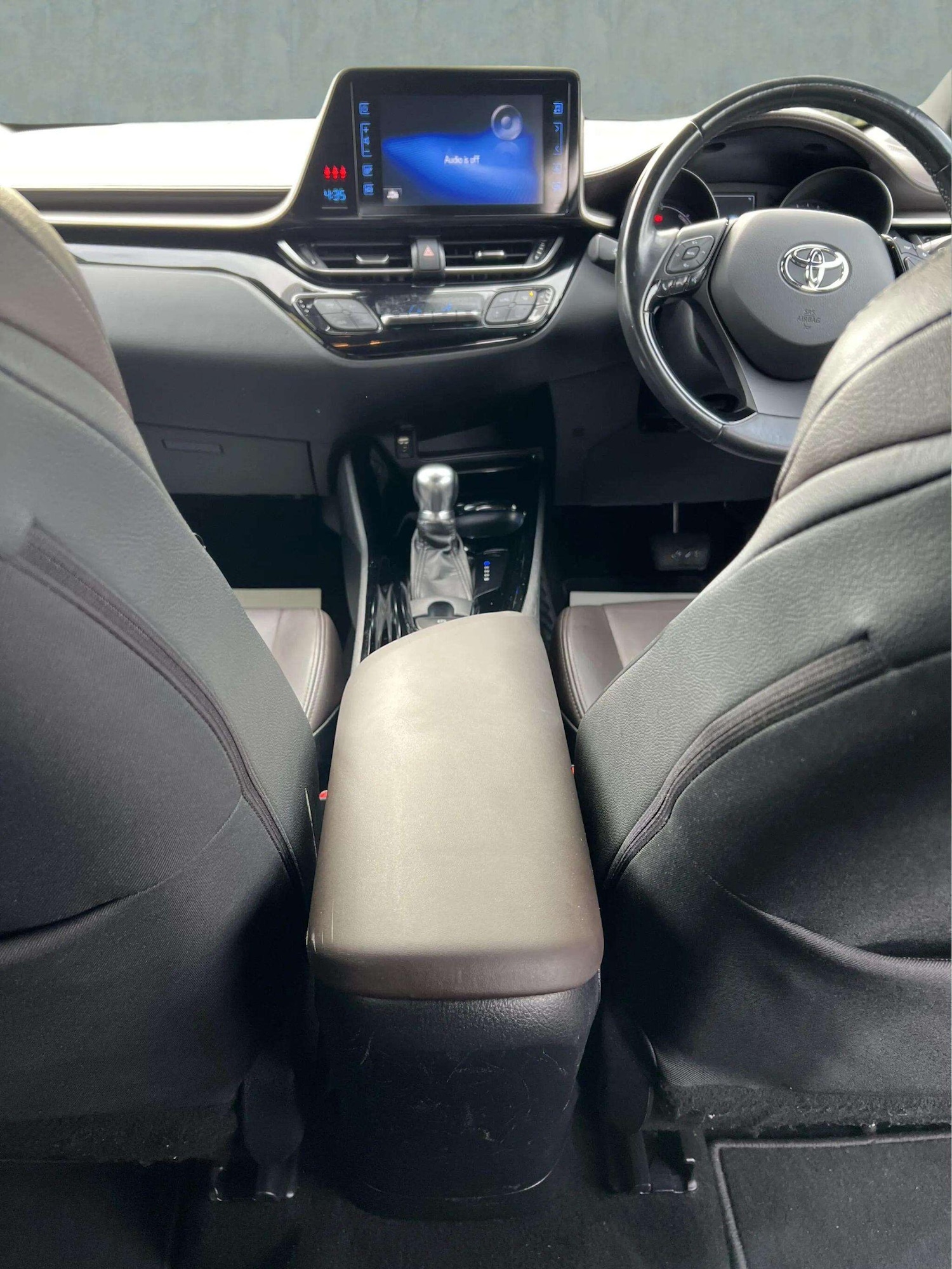 Used Toyota C-HR 2018 for sale - 76598457: Photo 24