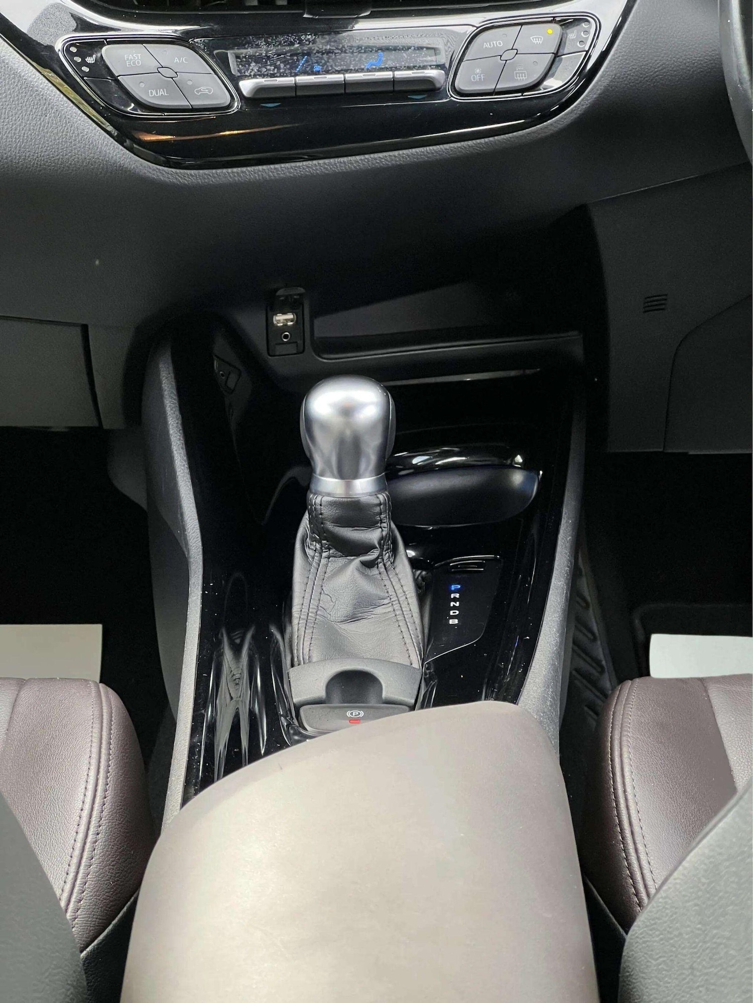 Used Toyota C-HR 2018 for sale - 76598457: Photo 30