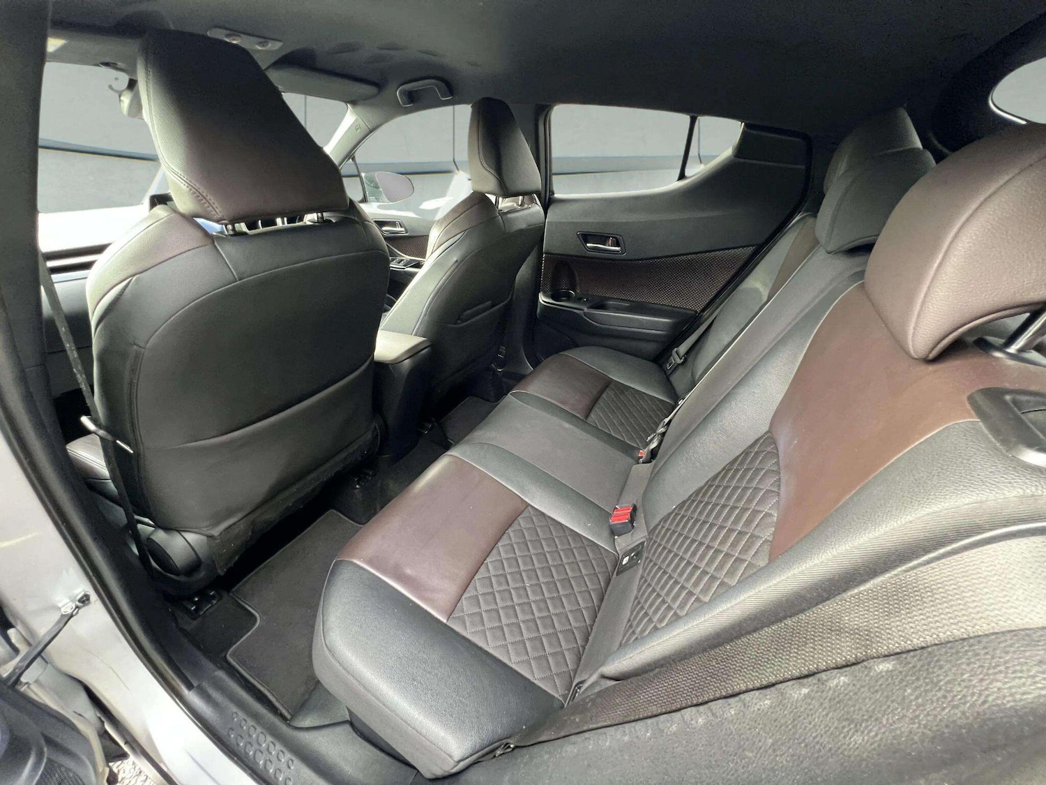 Used Toyota C-HR 2018 for sale - 76598457: Photo 35