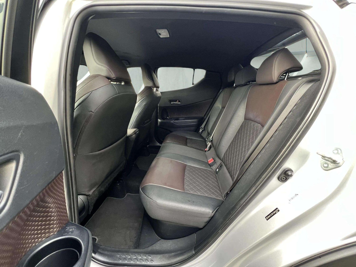 Used Toyota C-HR 2018 for sale - 76598457: Photo 38