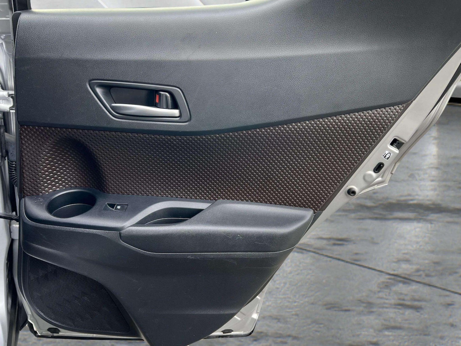 Used Toyota C-HR 2018 for sale - 76598457: Photo 43